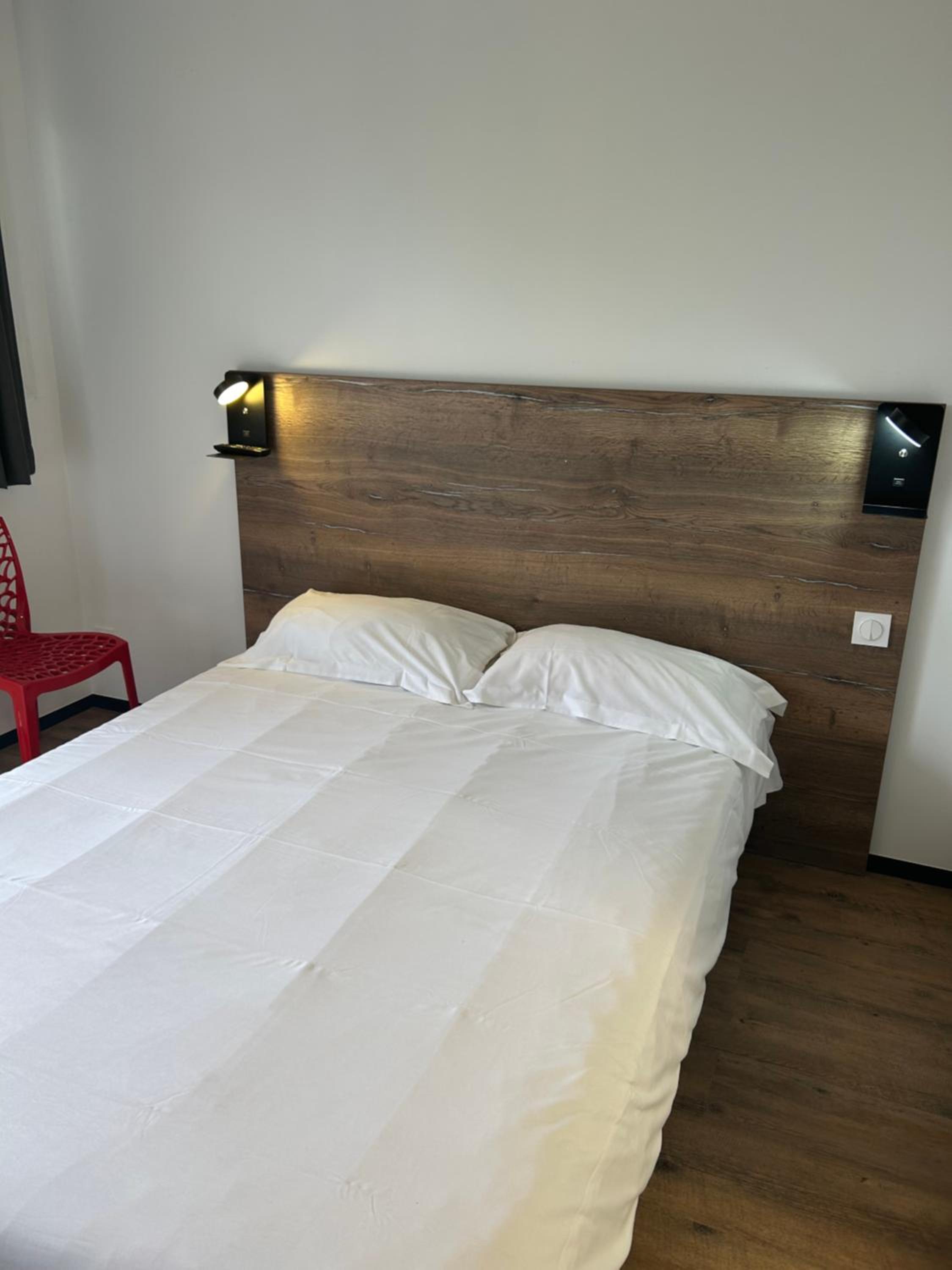 Double Room - Photo 2