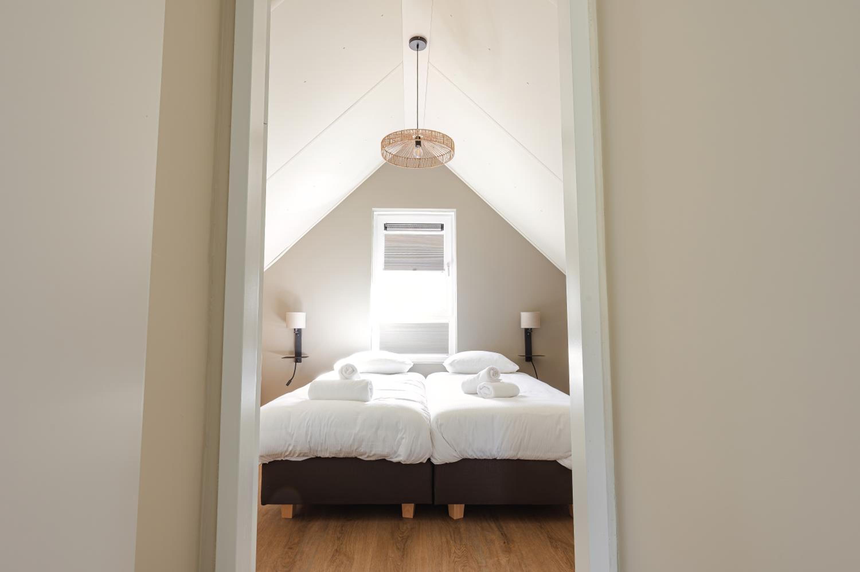 Three-Bedroom House photo 3