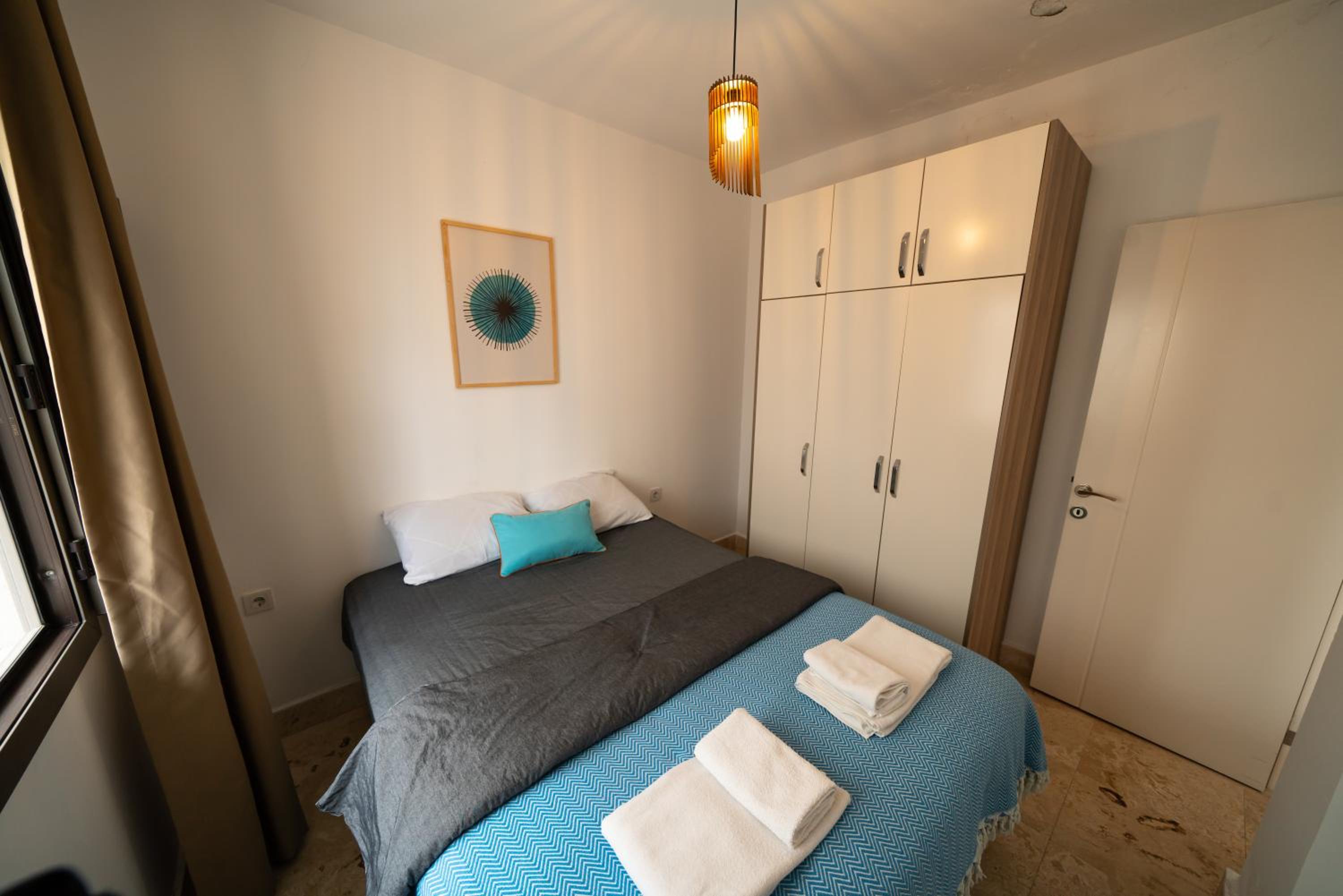 One-Bedroom Apartment - Photo 9
