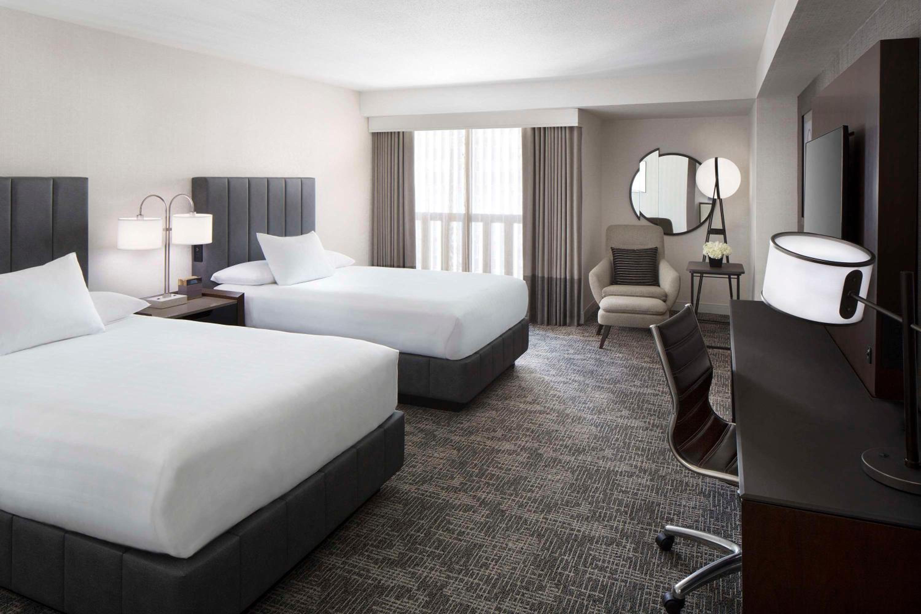 Double Room with Two Double Beds - Club Access - Photo 1