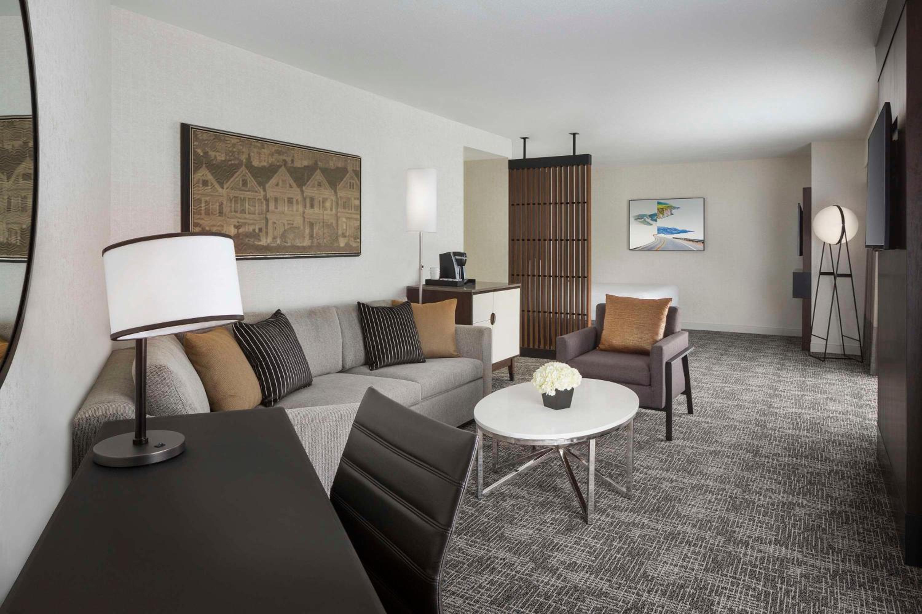 Studio Suite with Bay View - Photo 1