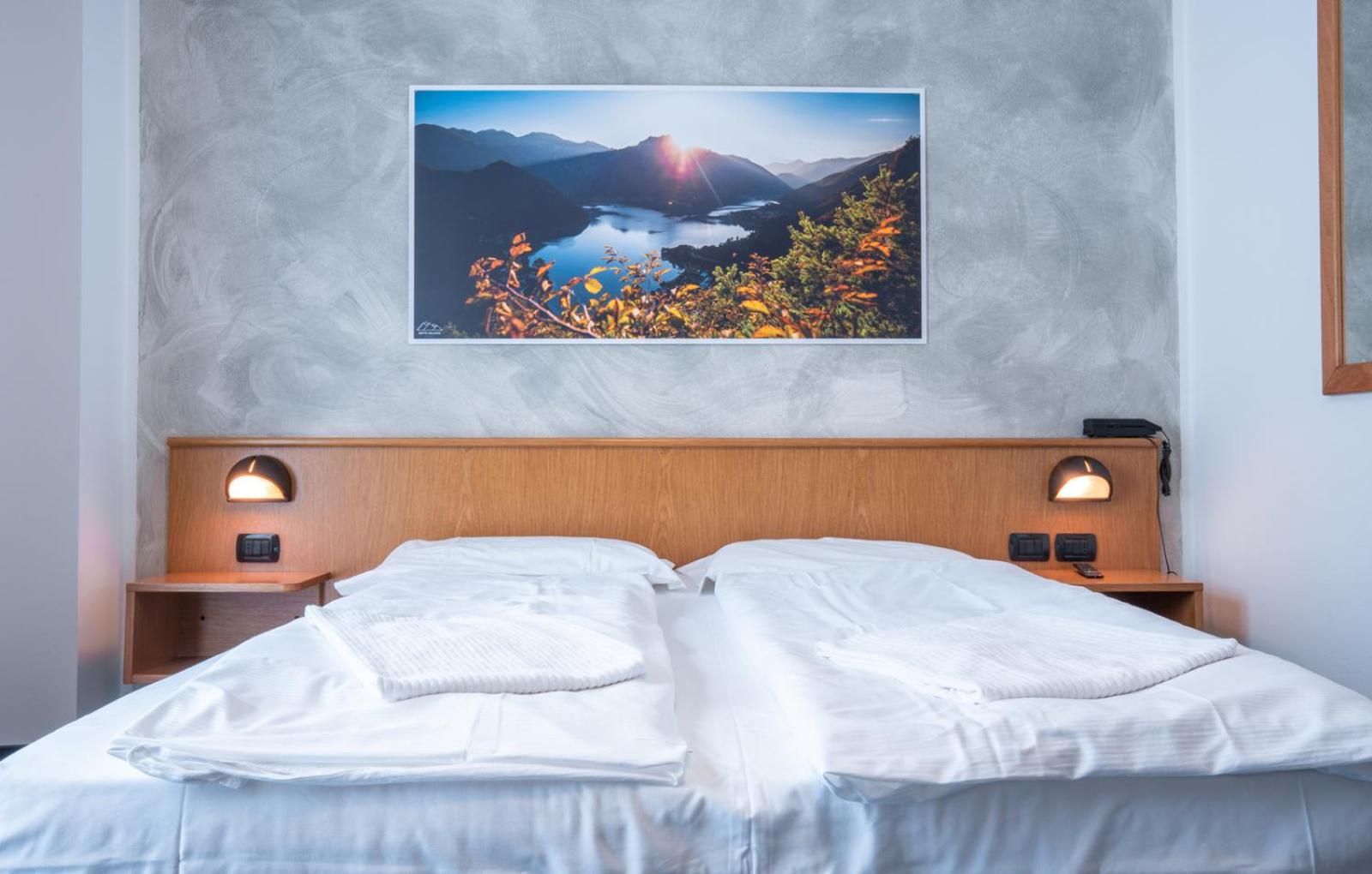 Comfort Double Room with Lake View