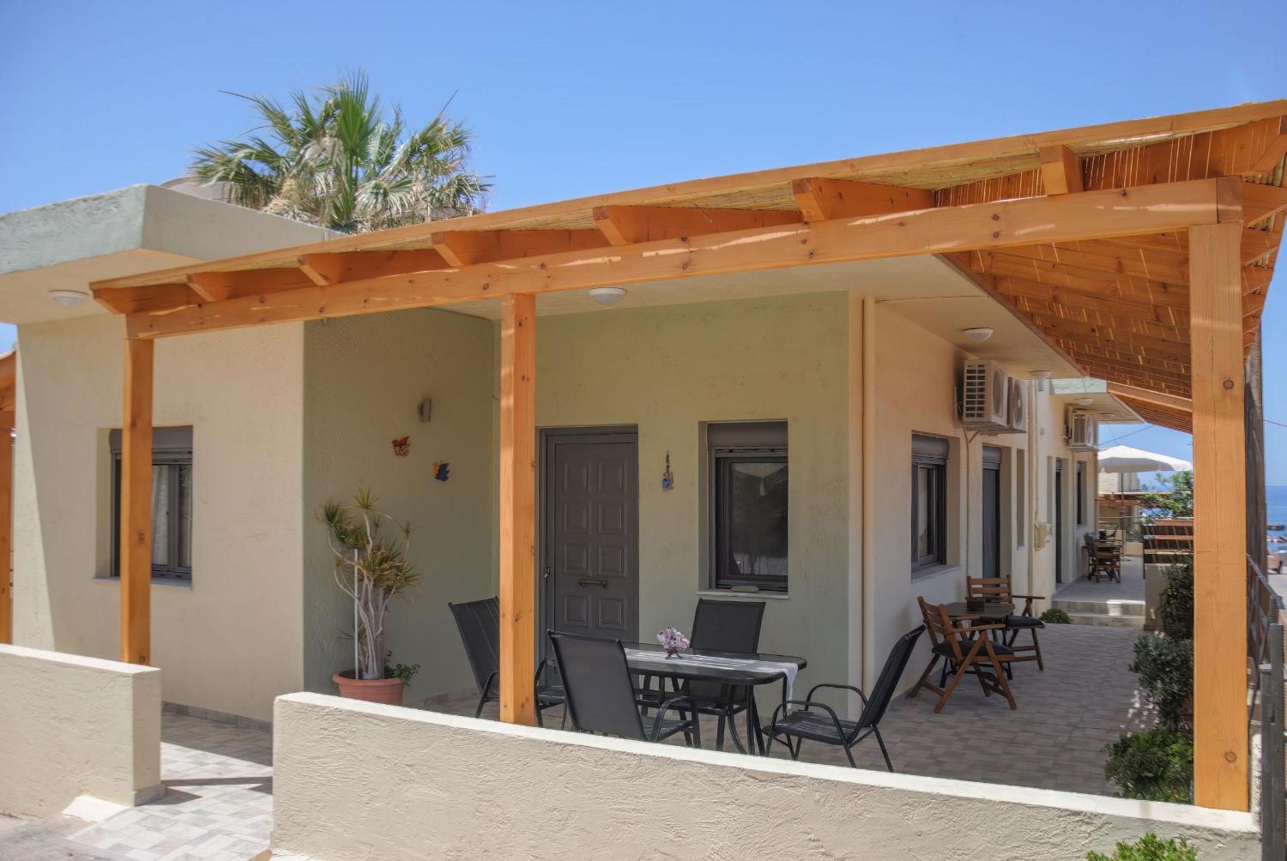 Three-Bedroom House photo 2