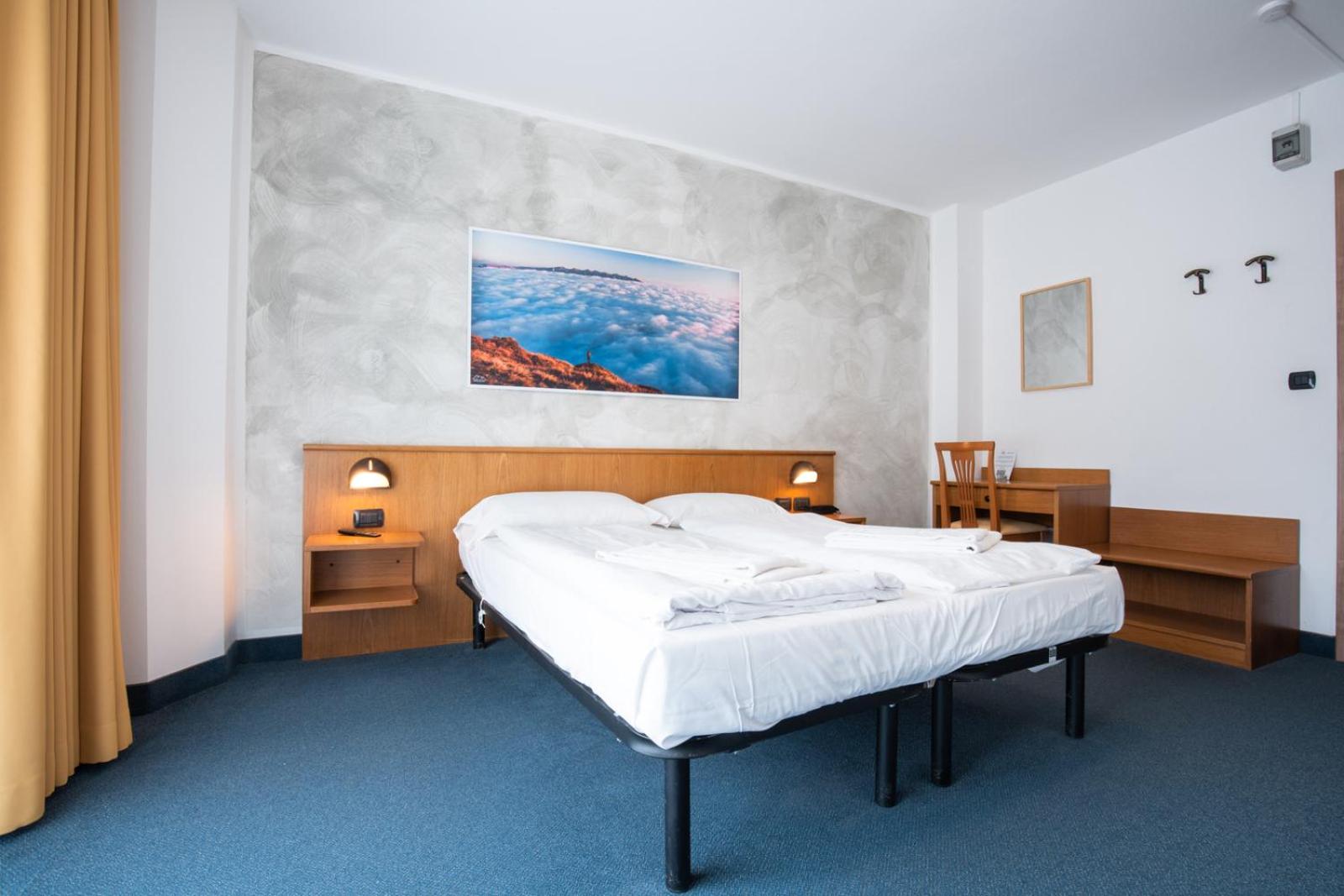 Double Room with Lake View photo 2