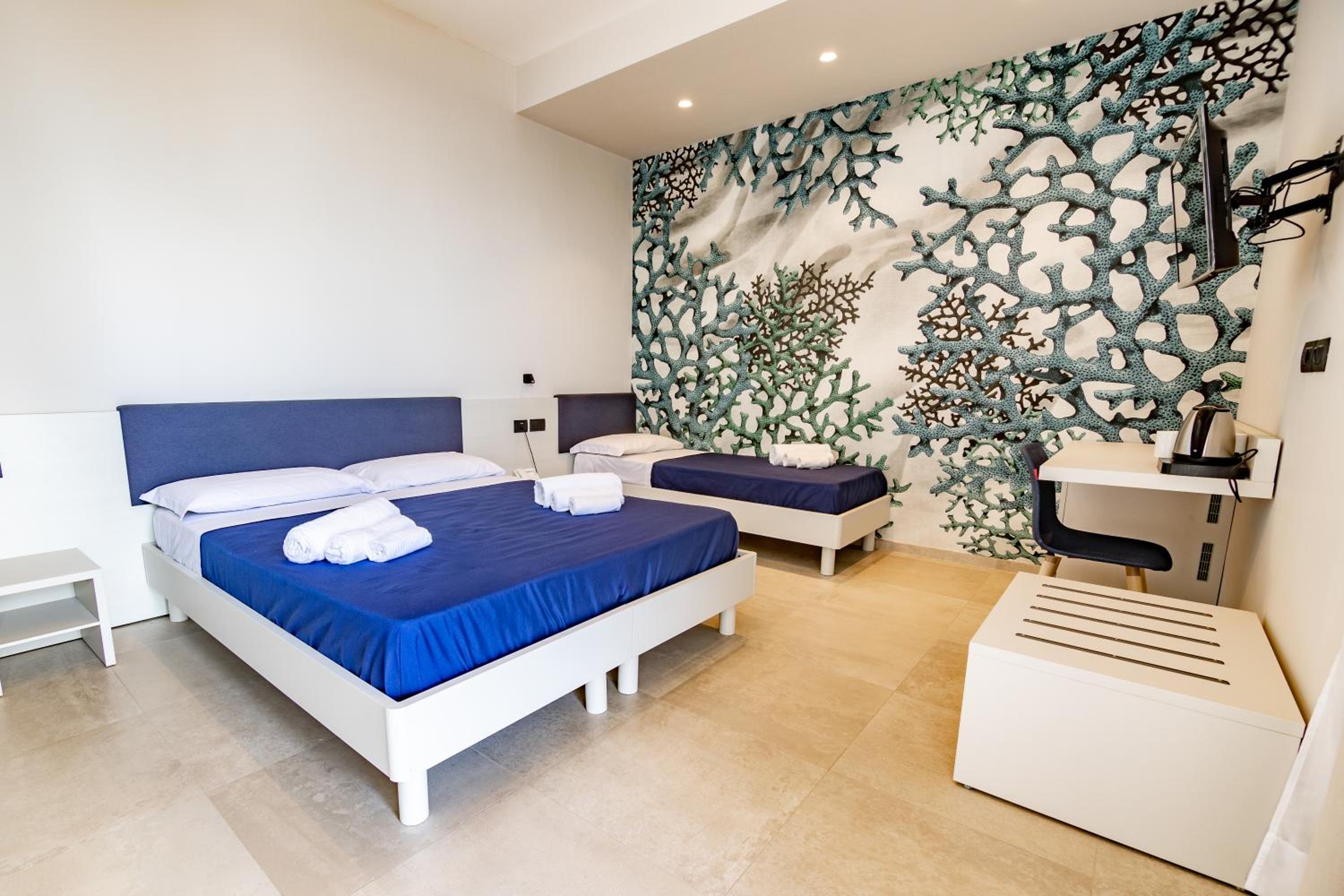Triple Room with Sea View photo 2