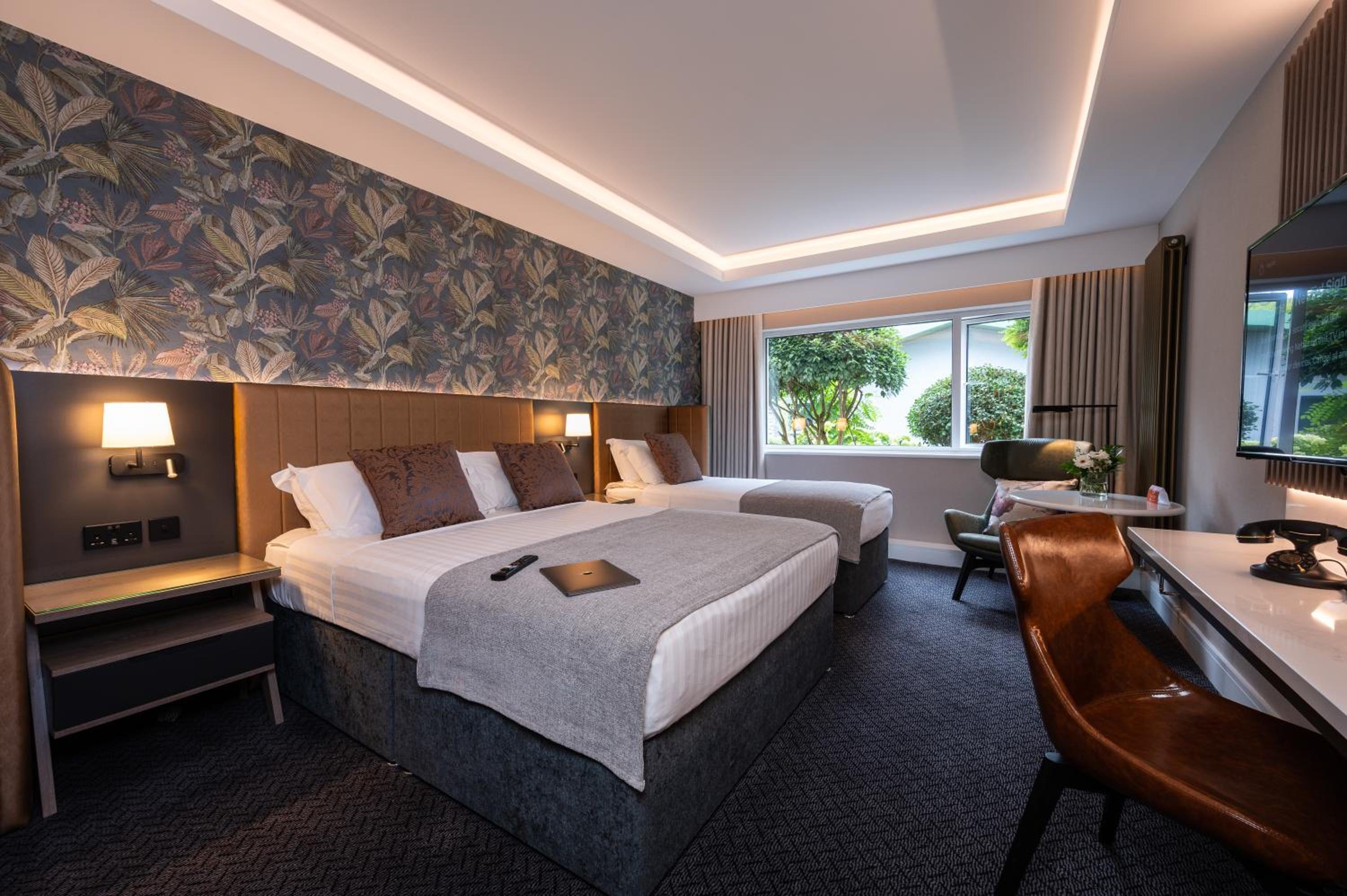 Signature Double & Single Room - Photo 1