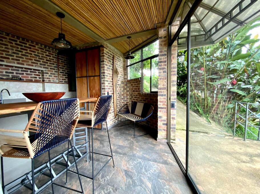 One-Bedroom House photo 2