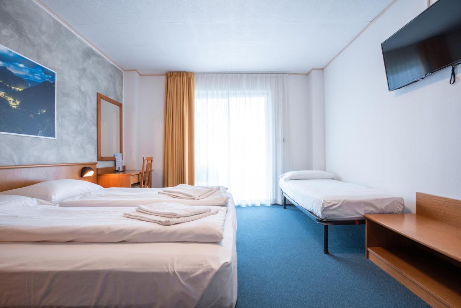 Triple Room with Lake View photo 3