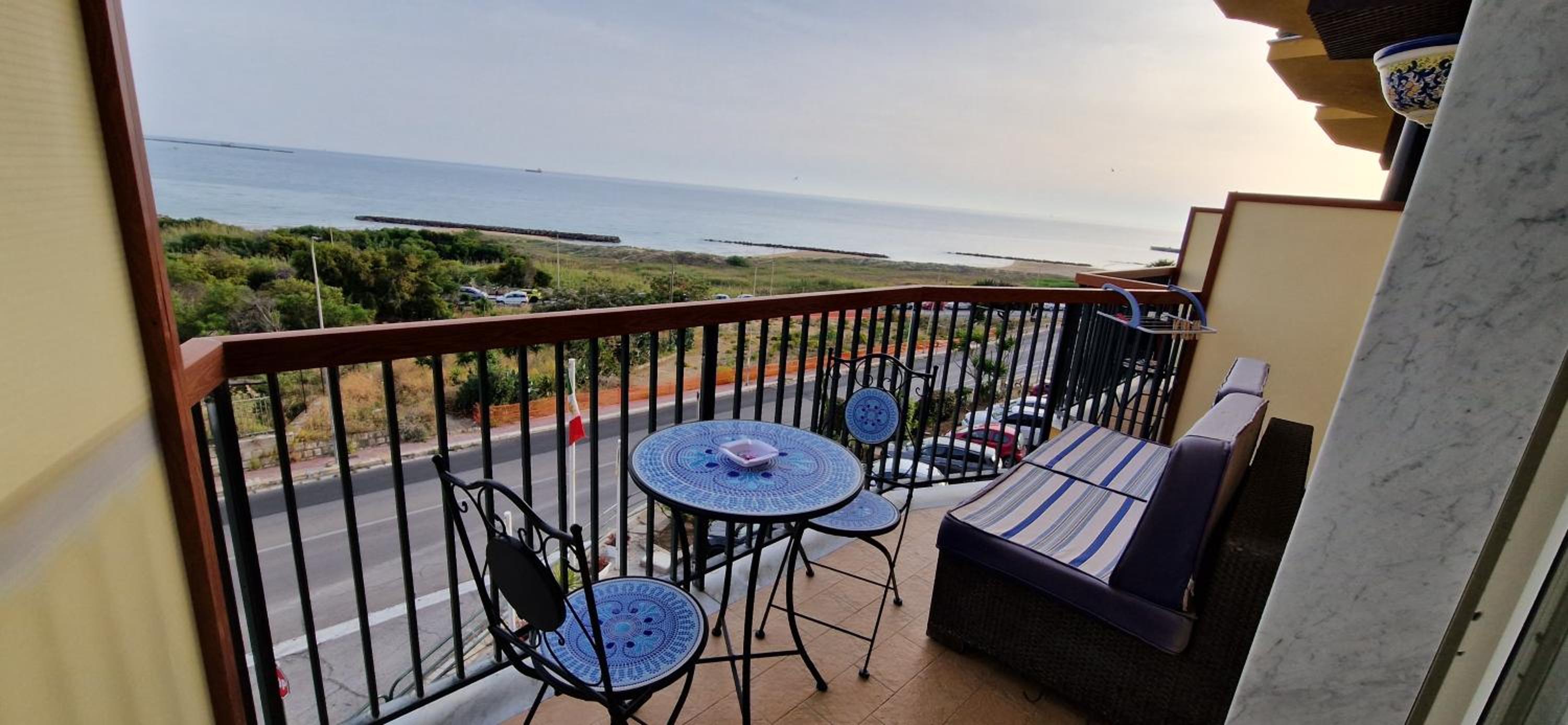 Double Room with Sea View - Photo 5