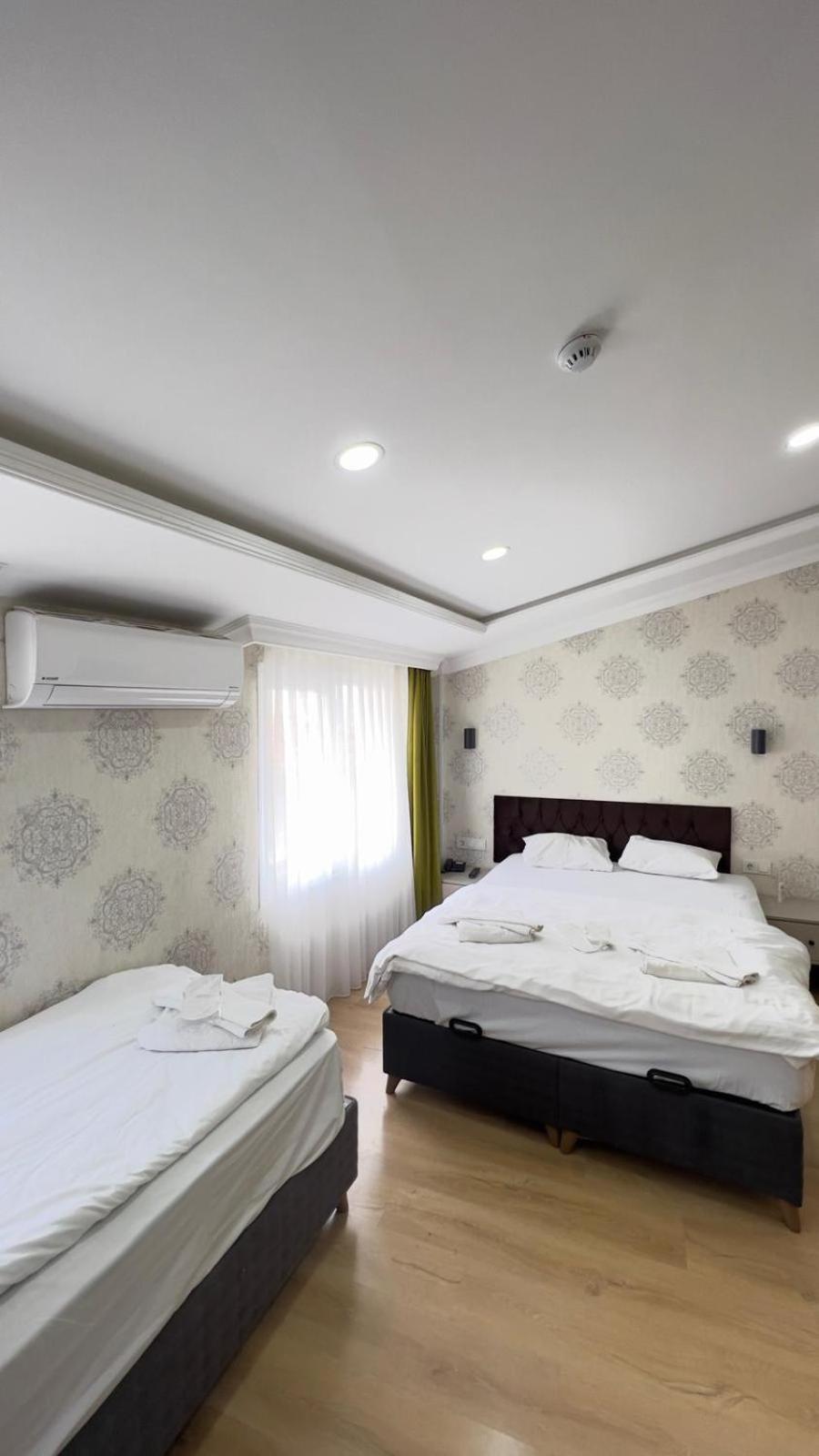 Standard Triple Room photo 2