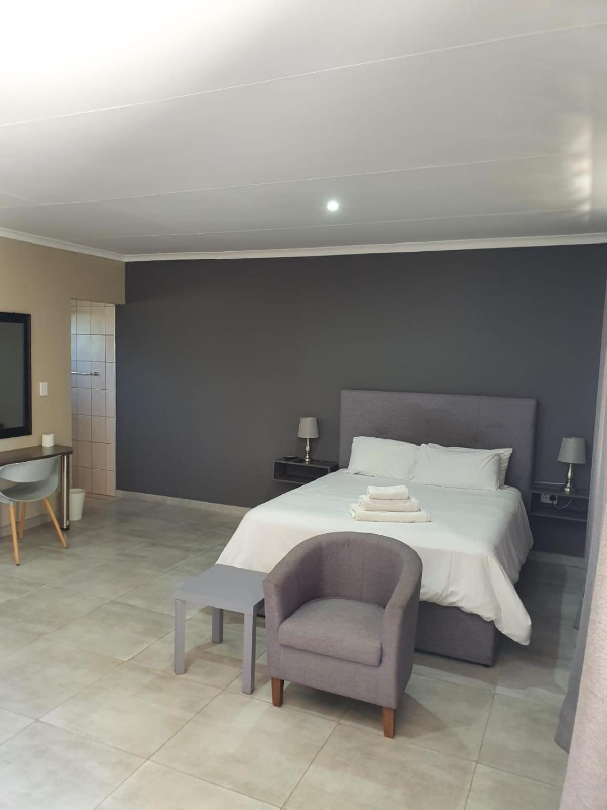 Double or Twin Room - Photo 1