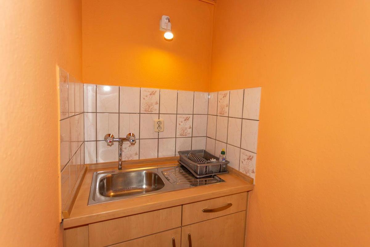Apartment with Balcony photo 3