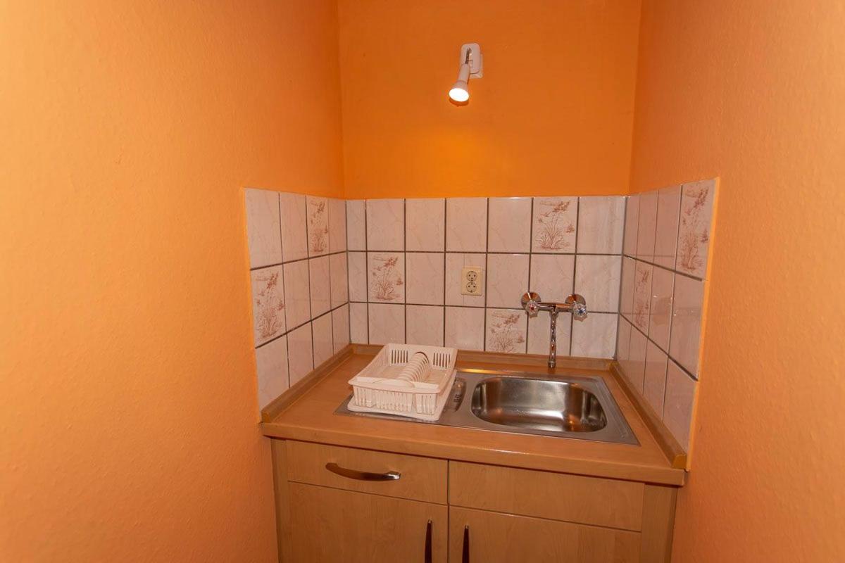 Apartment with Balcony photo 3
