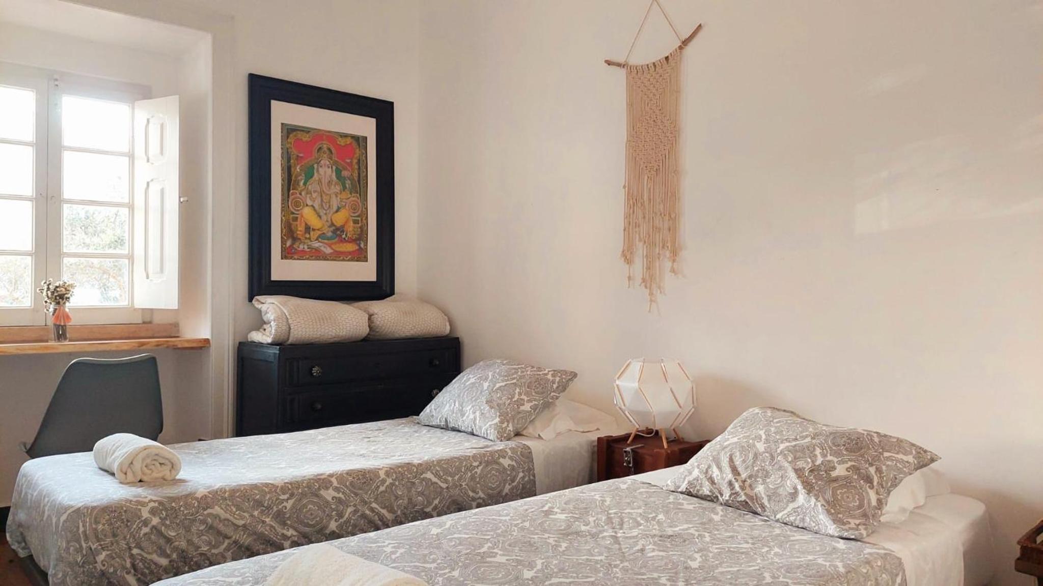 Doppel- oder Zweibettzimmer mit Gemeinschaftsbad