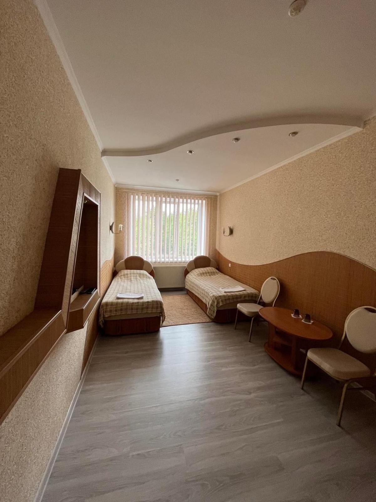 Twin Room with Pool View photo 2