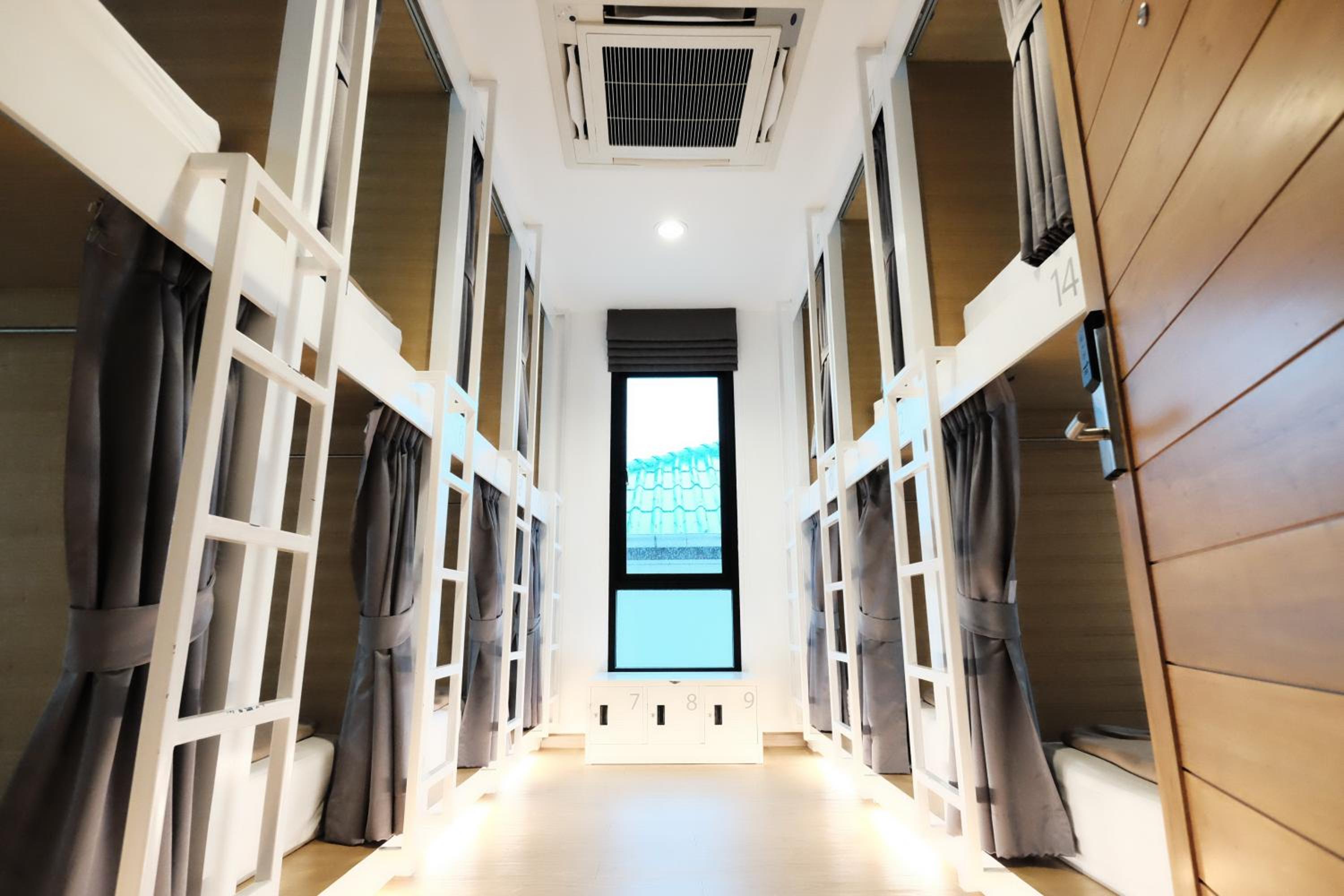 Mixed Dormitory Room photo 1