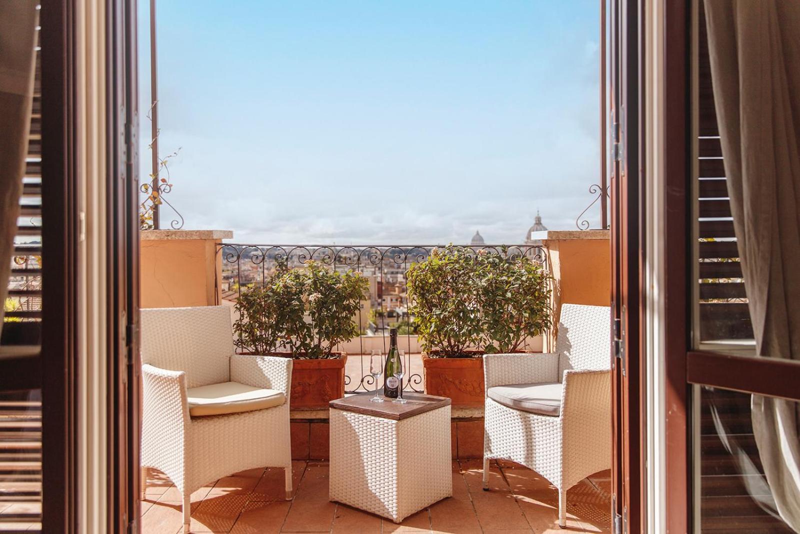 Junior Suite with Balcony photo 3
