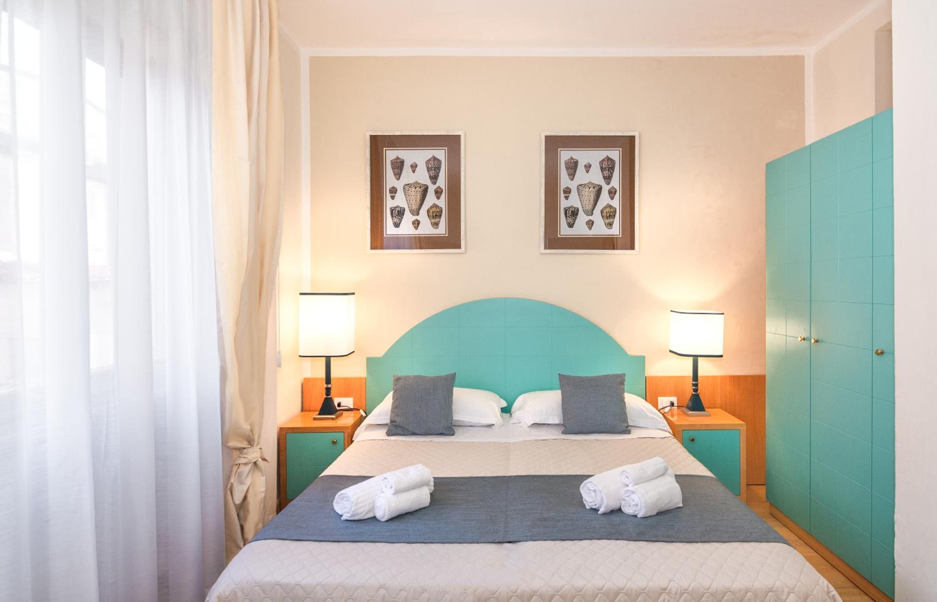 Standard Double Room - Photo 6