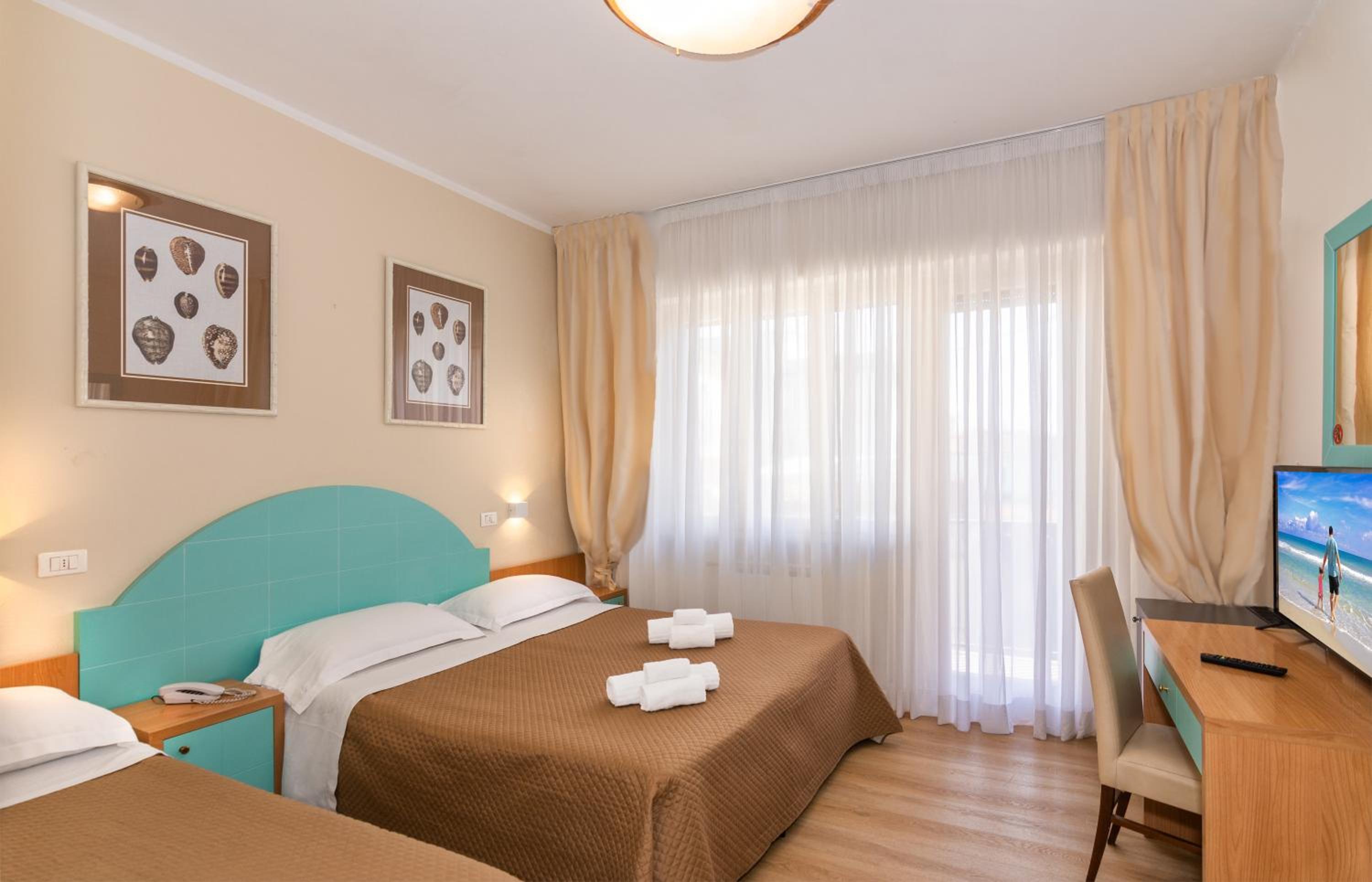 Standard Triple Room - Photo 3