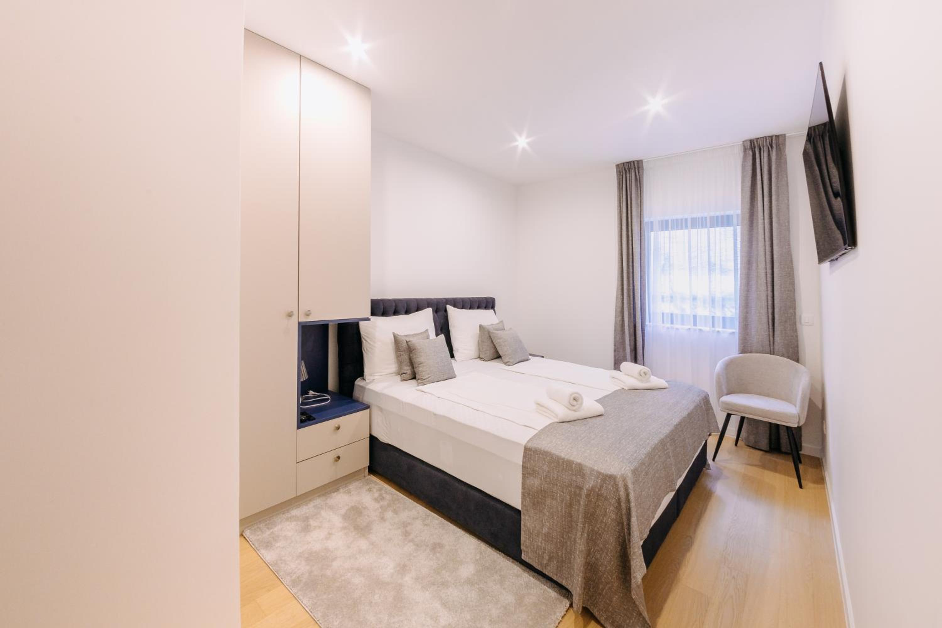 Three-Bedroom Apartment with Sea View photo 3