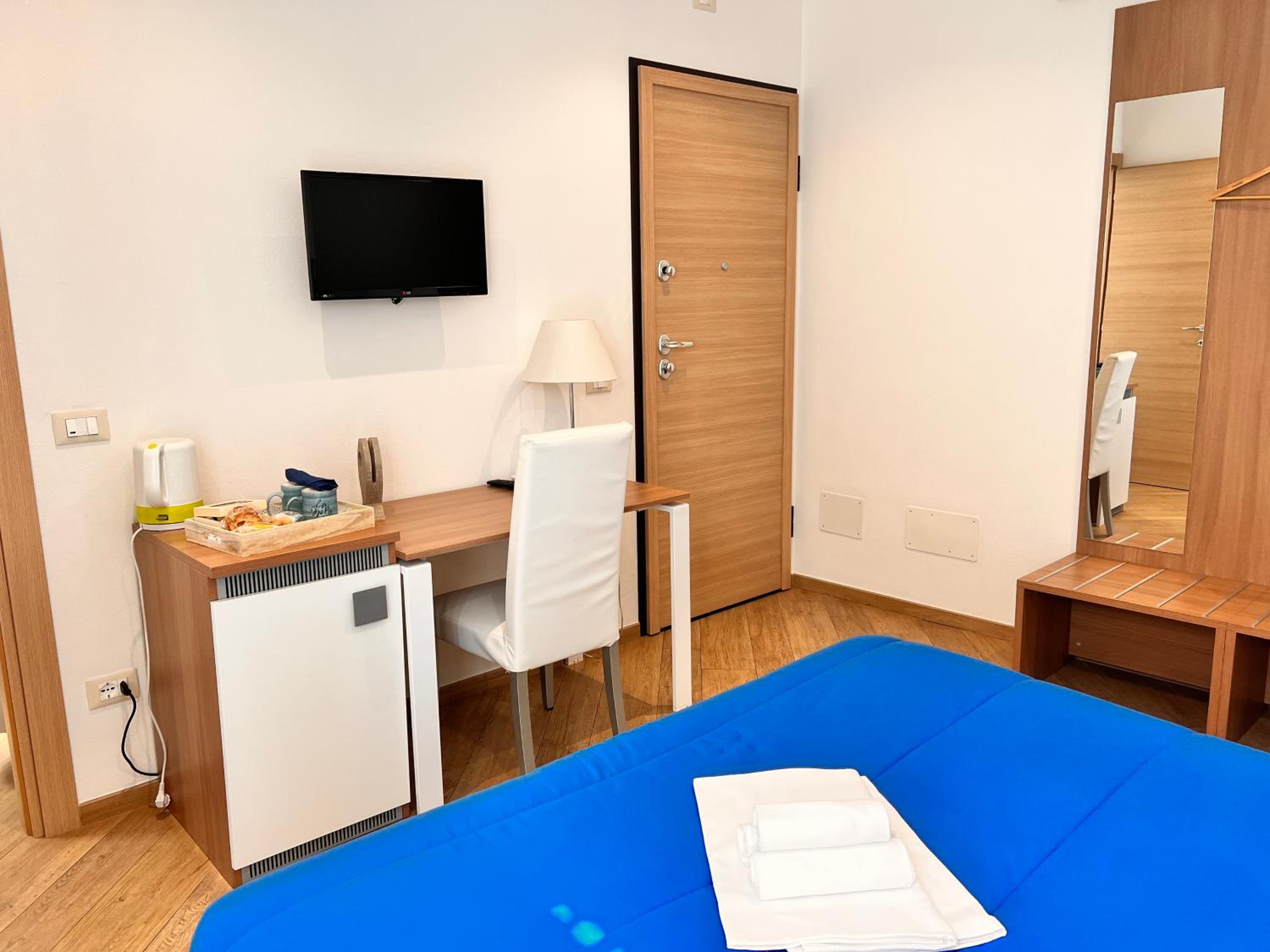Double Room with Private Bathroom photo 2