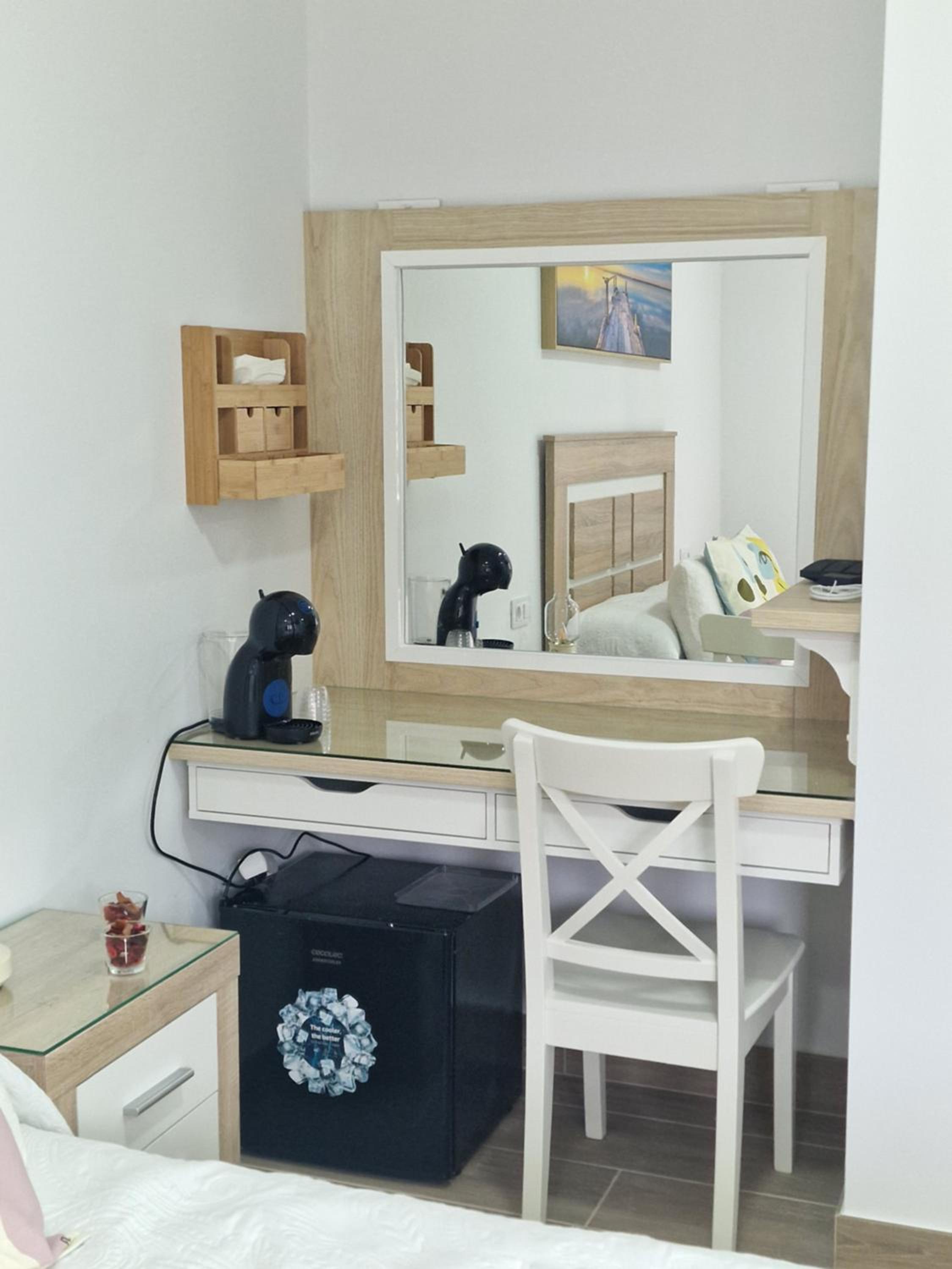 Double Room with Private Bathroom photo 2