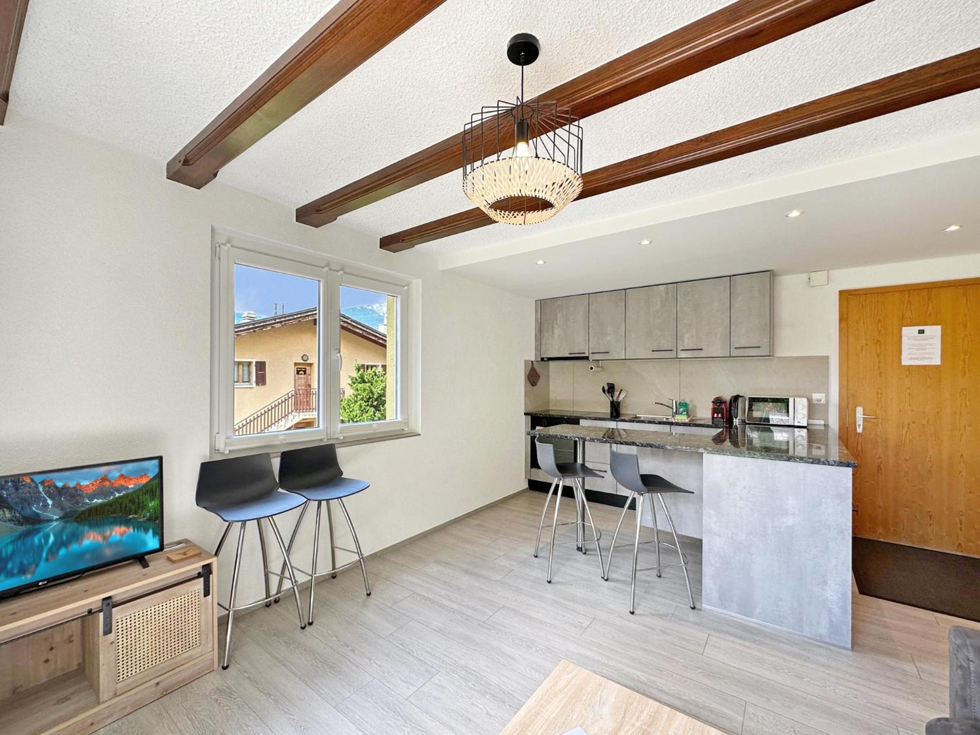 Apartment photo 2