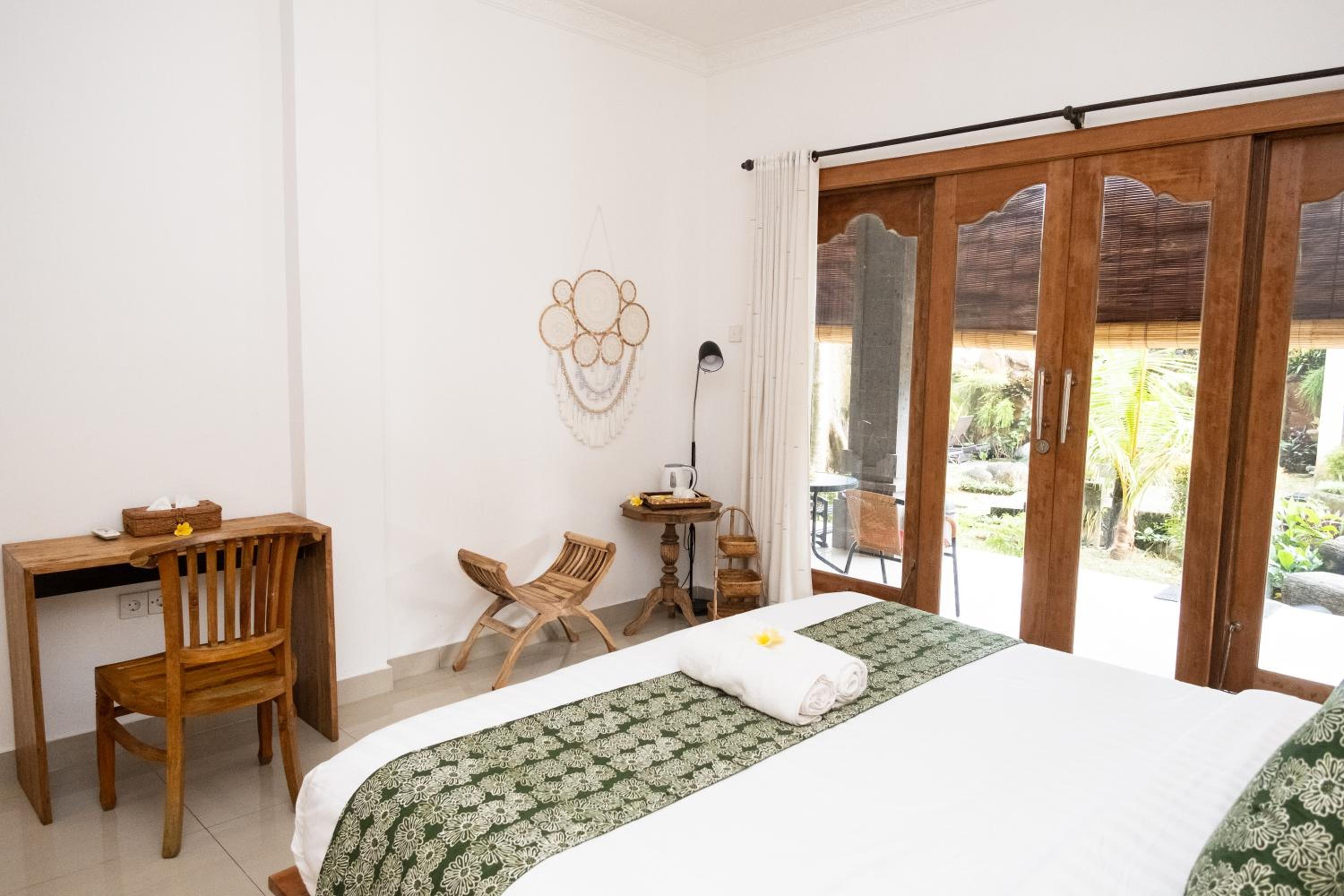 Deluxe Double Room - Photo 9