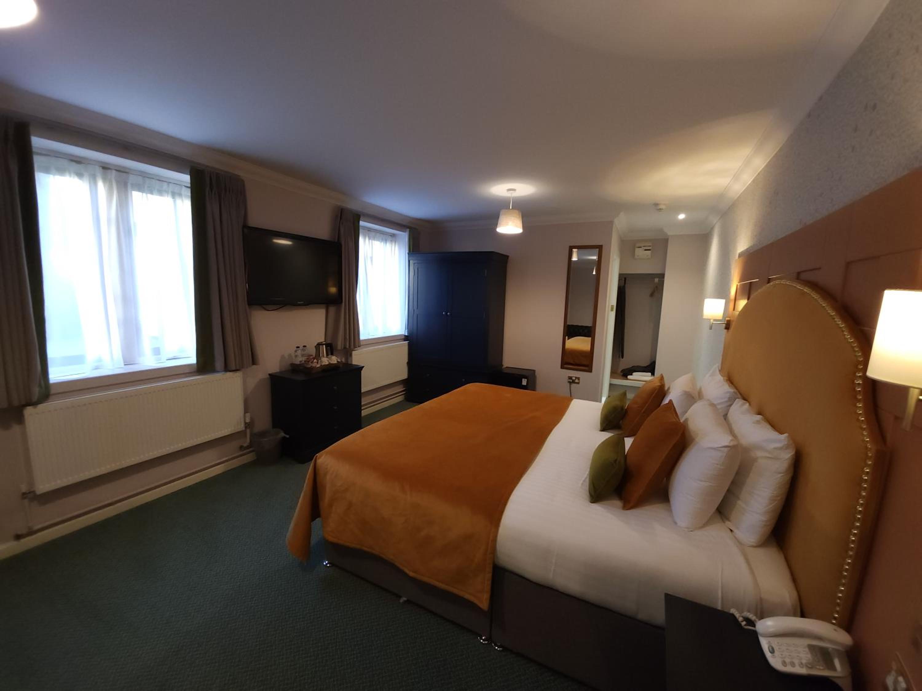 Executive Double Room - Photo 7