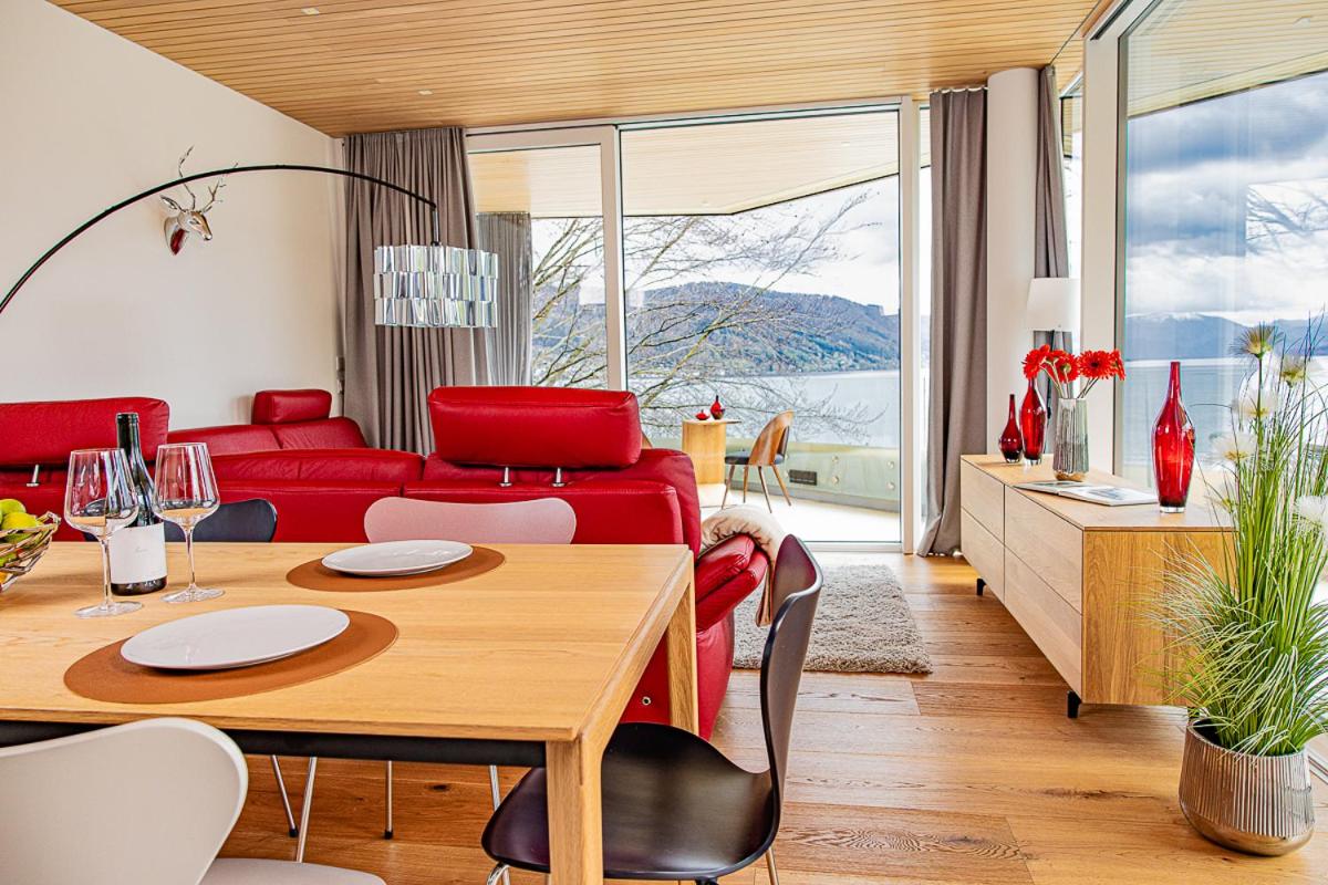 Apartment with Lake View photo 3