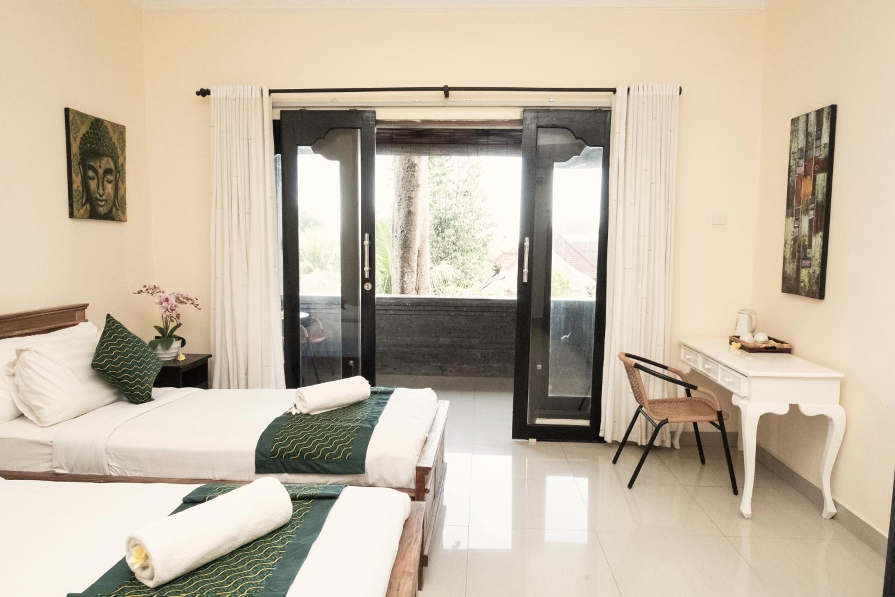 Deluxe Twin Room - Photo 2