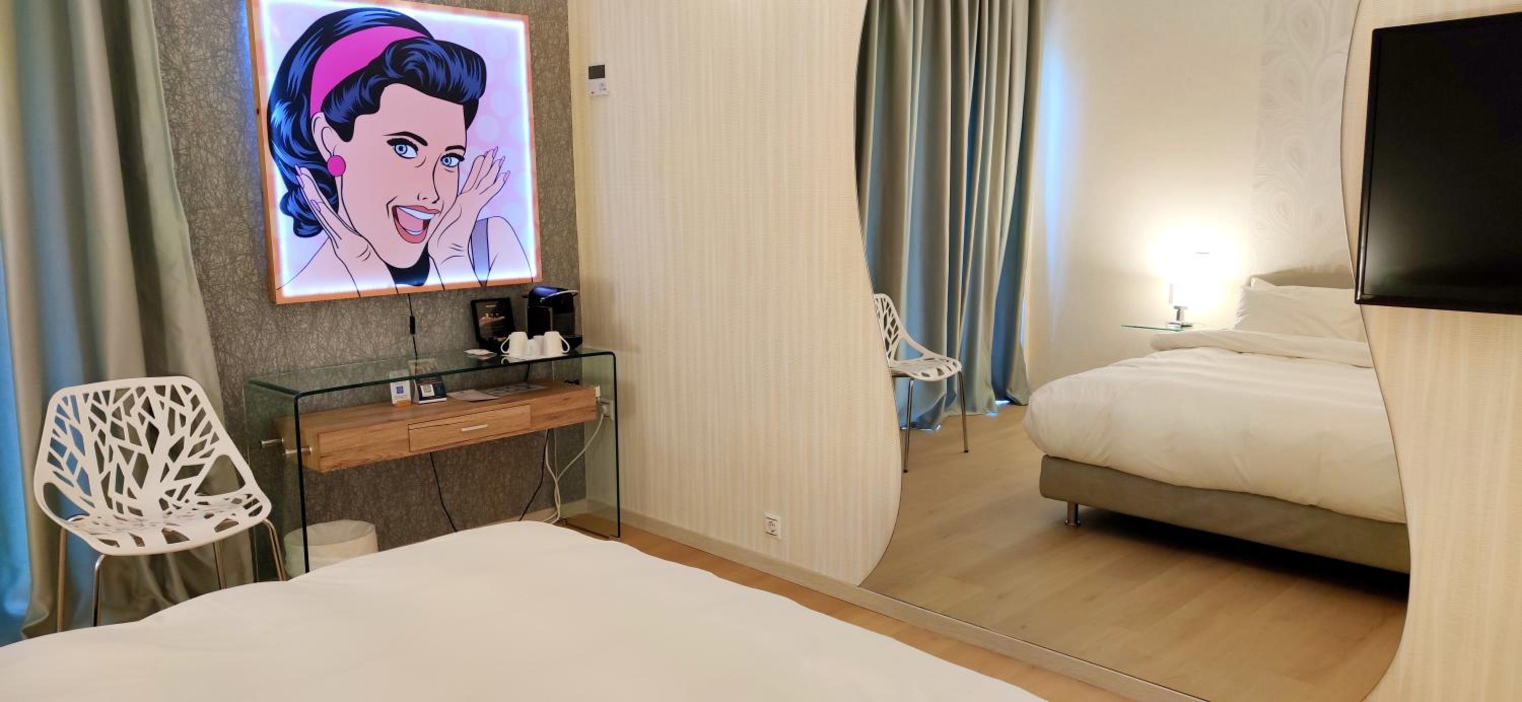 Large Double Room photo 2
