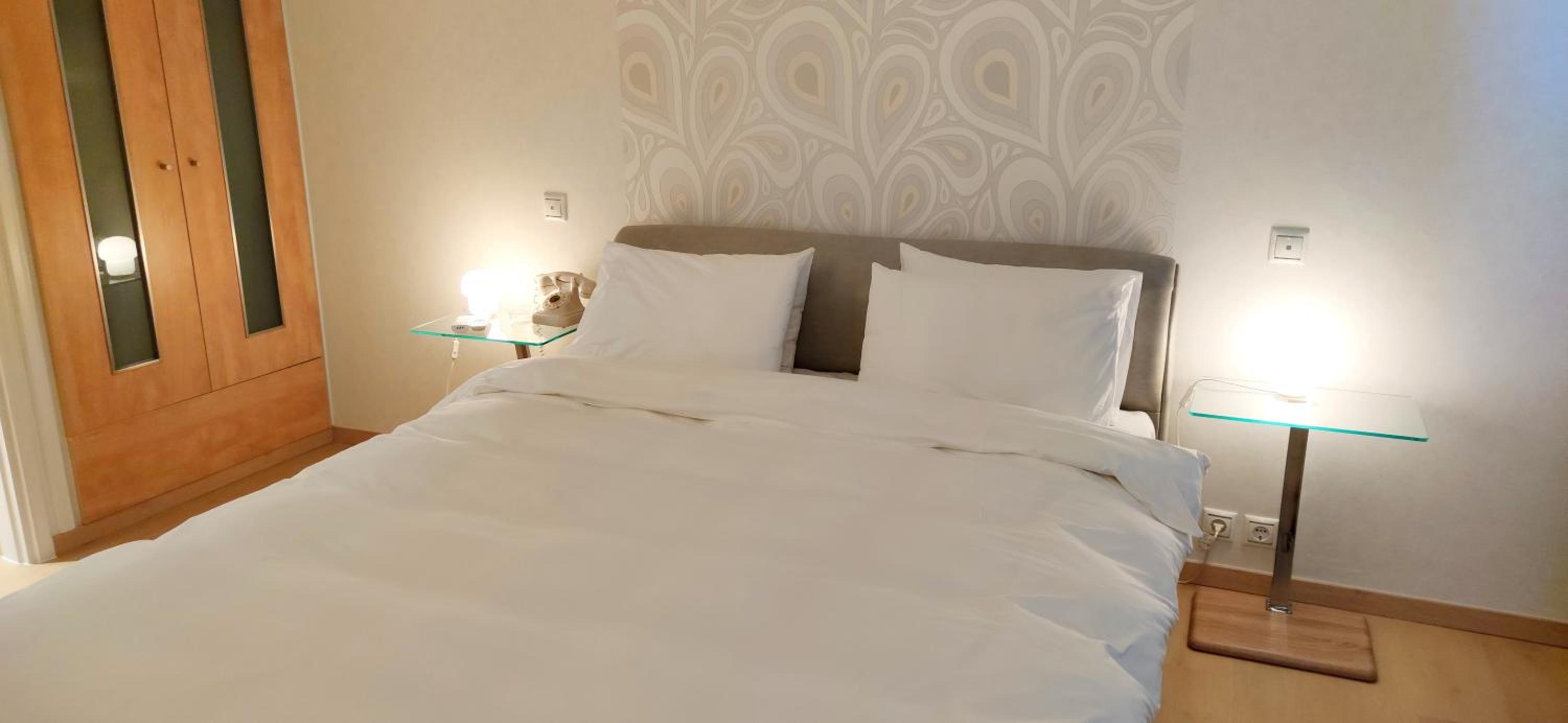 Large Double Room photo 3