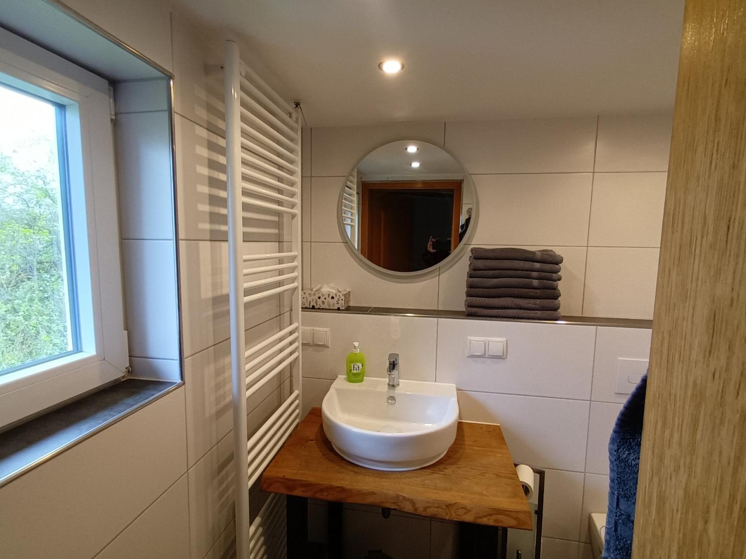 Five-Bedroom House photo 2
