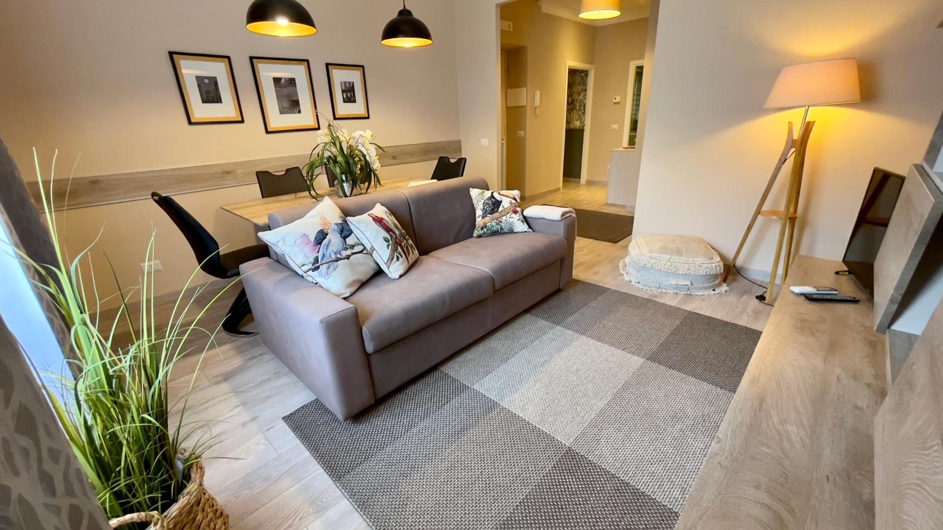 One-Bedroom Apartment - Photo 11
