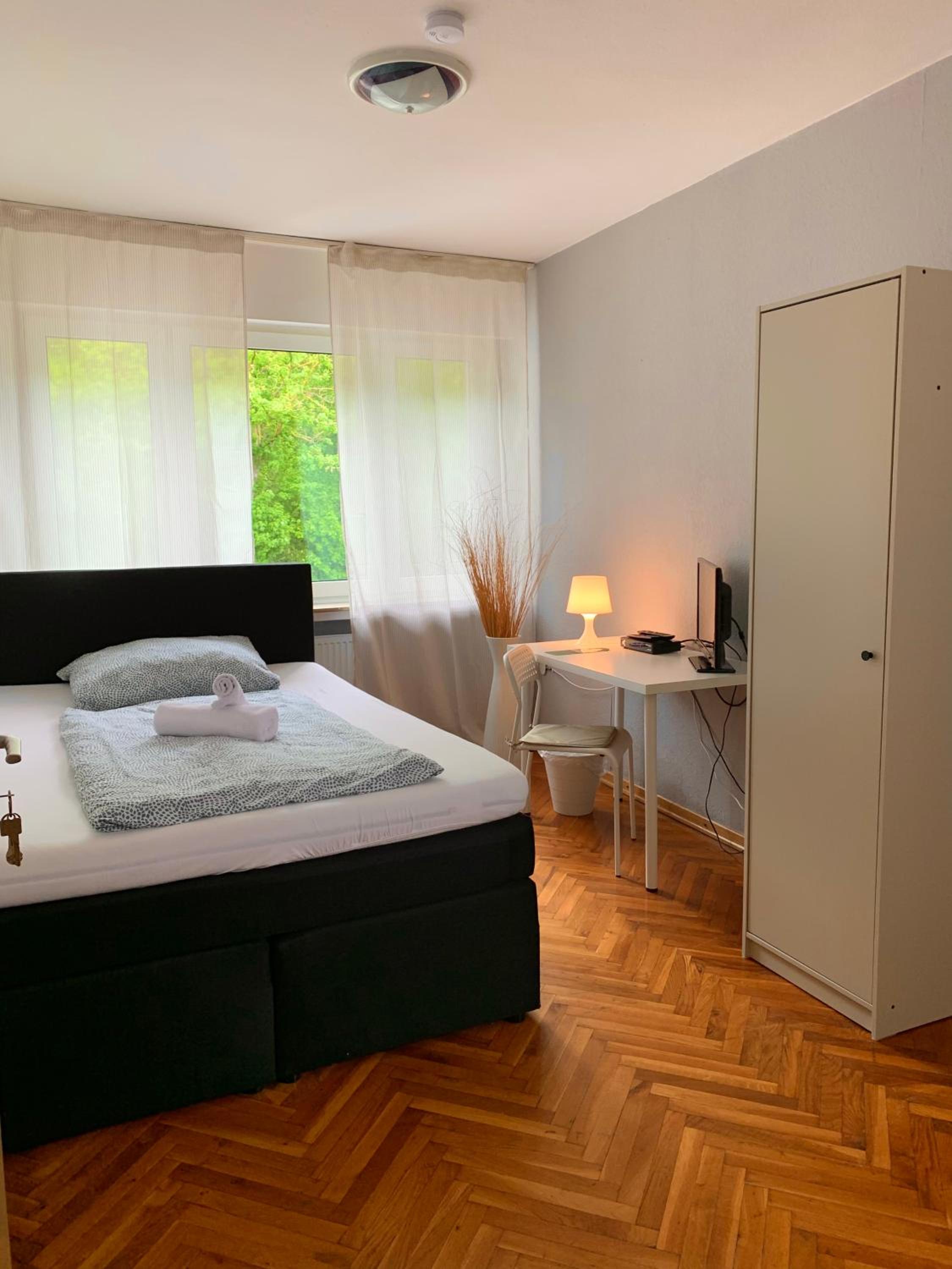 Single Room photo 2