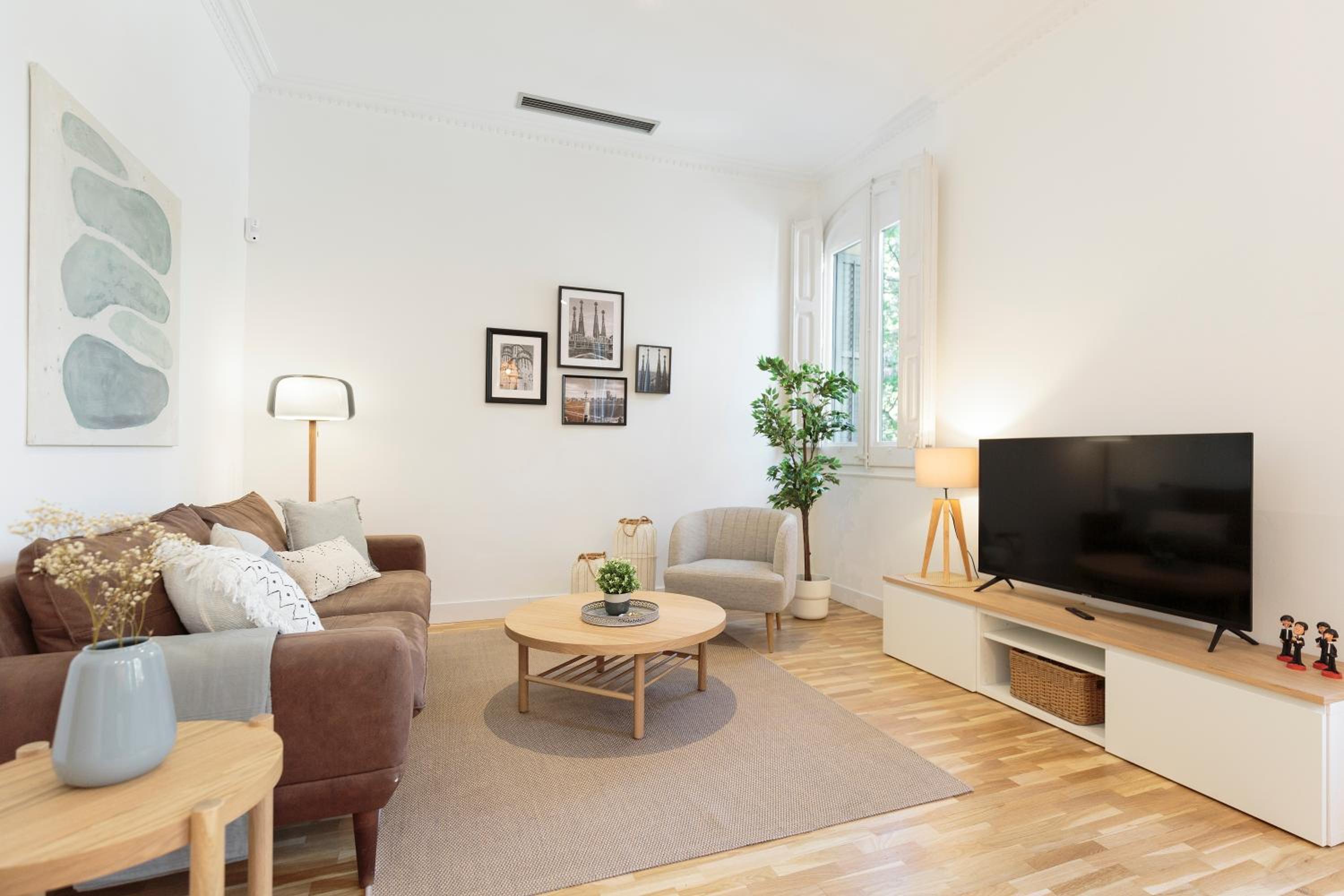 Two-Bedroom Apartment photo 2