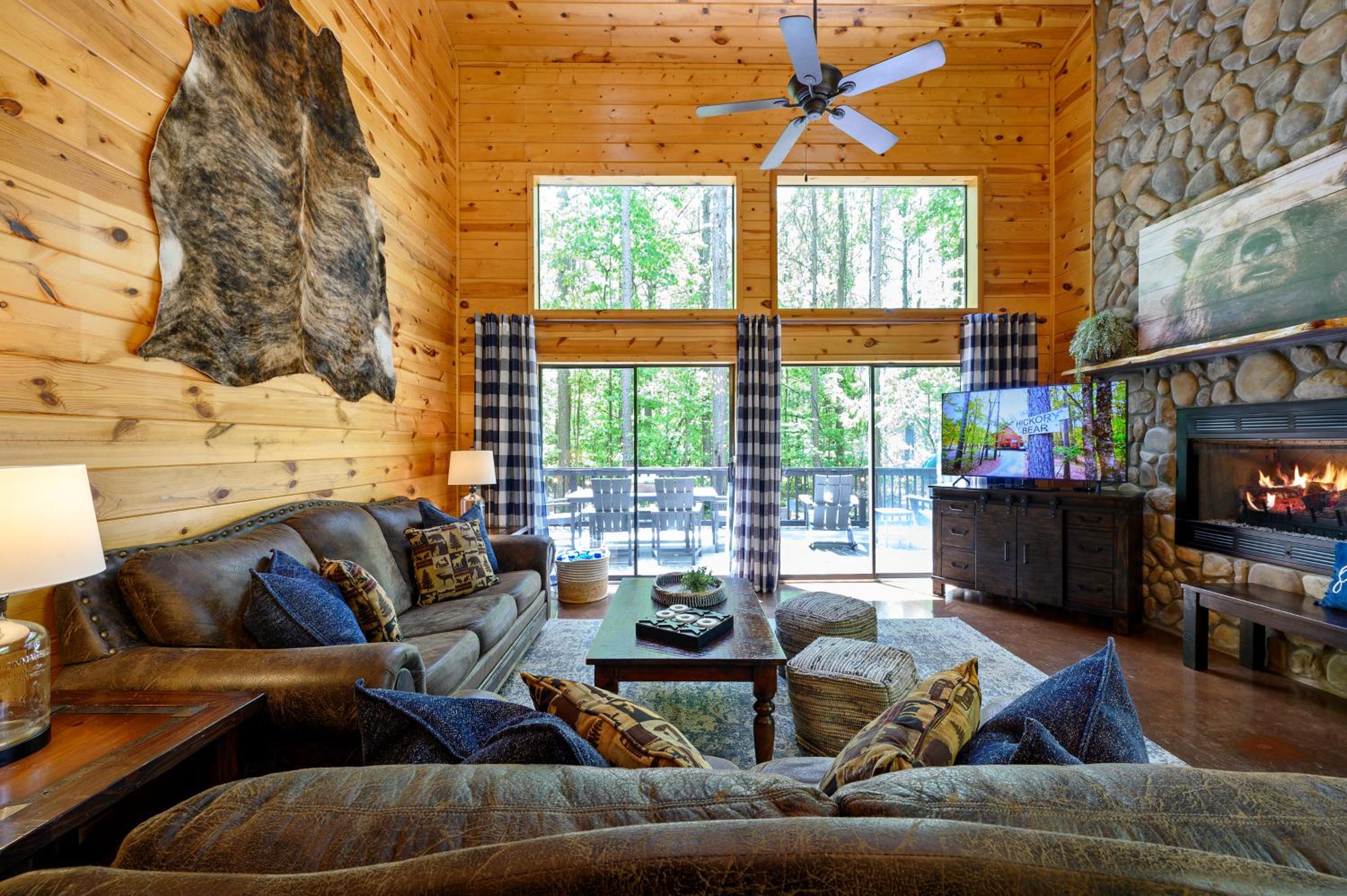 Three-Bedroom House photo 2