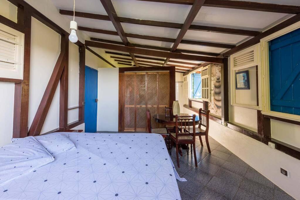 Villa photo 1