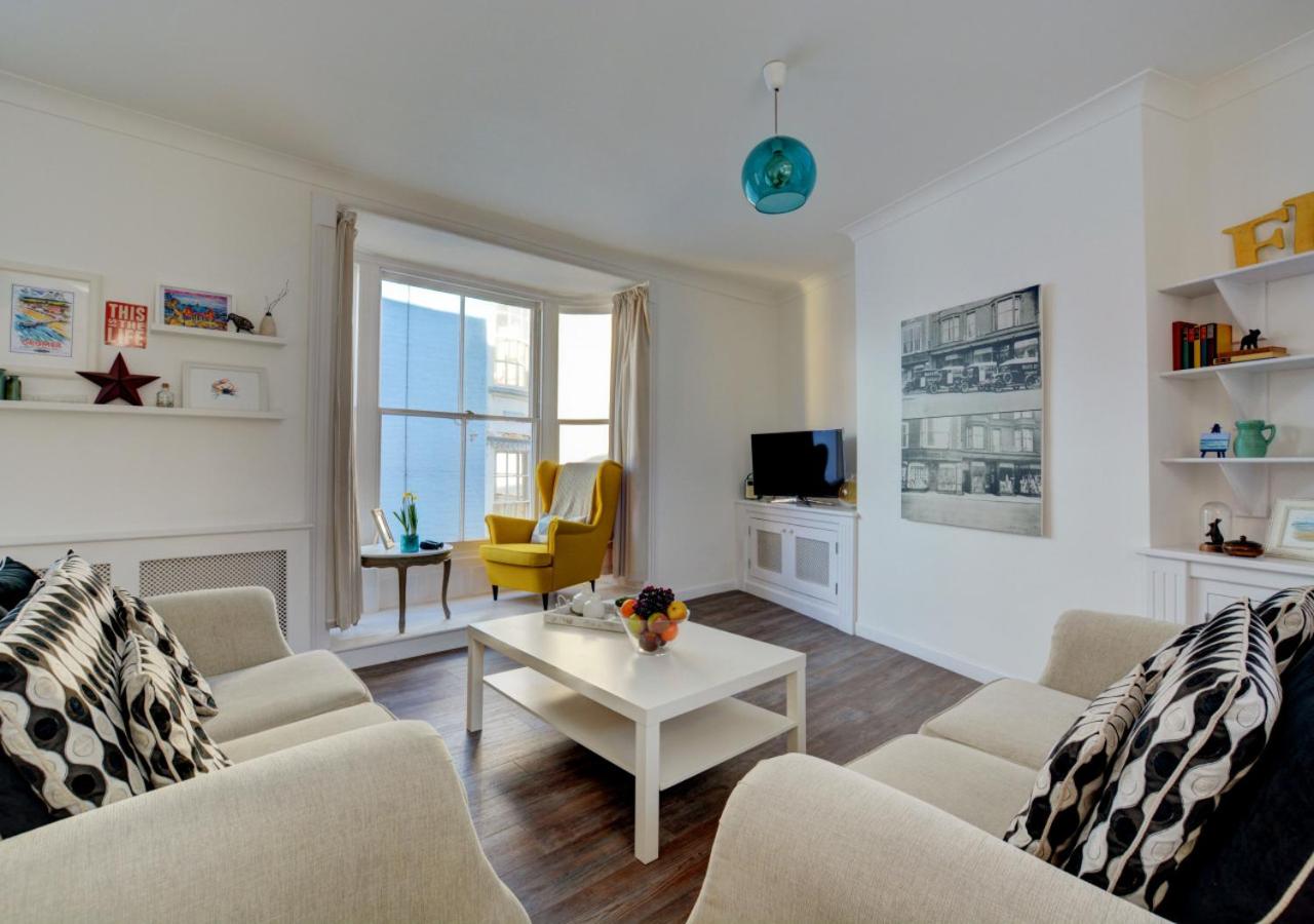 Apartment photo 1