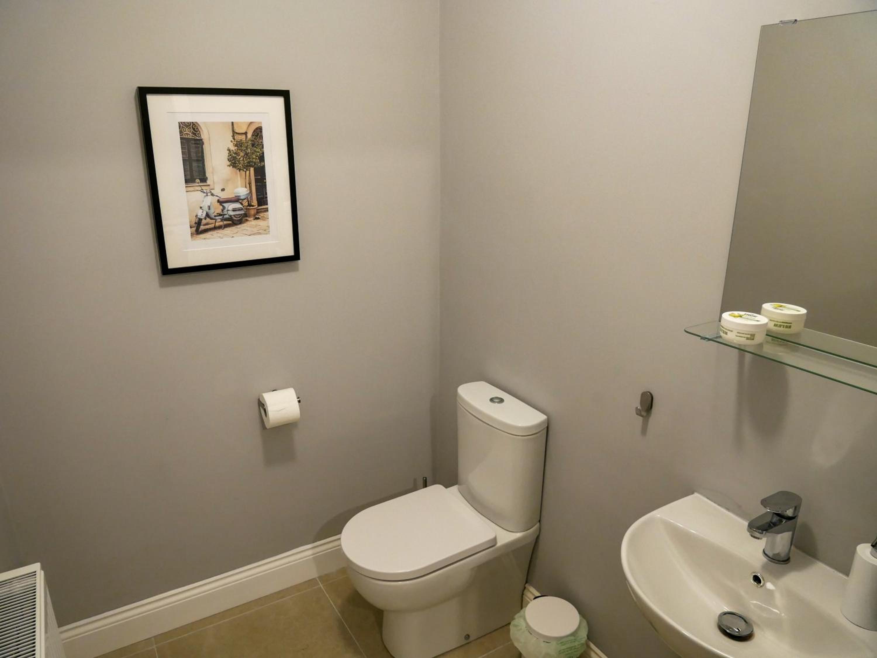 Two-Bedroom House photo 3