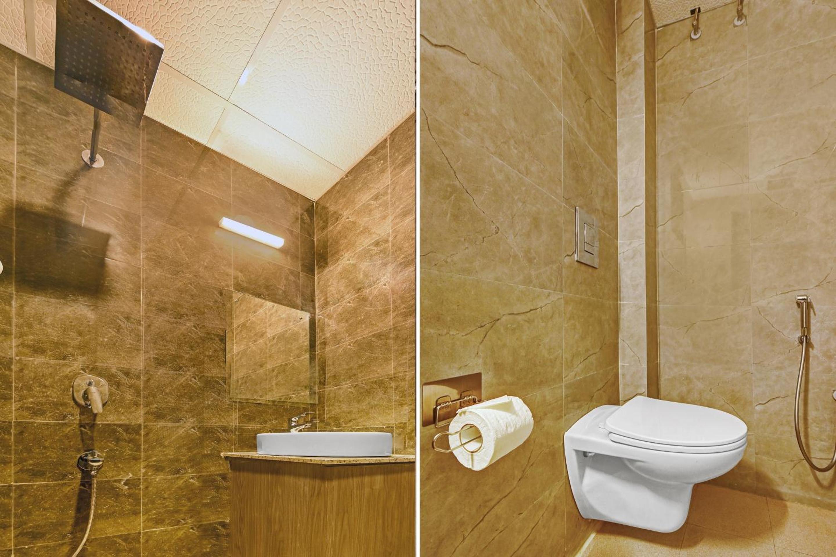 Deluxe Double Room With Balcony photo 2