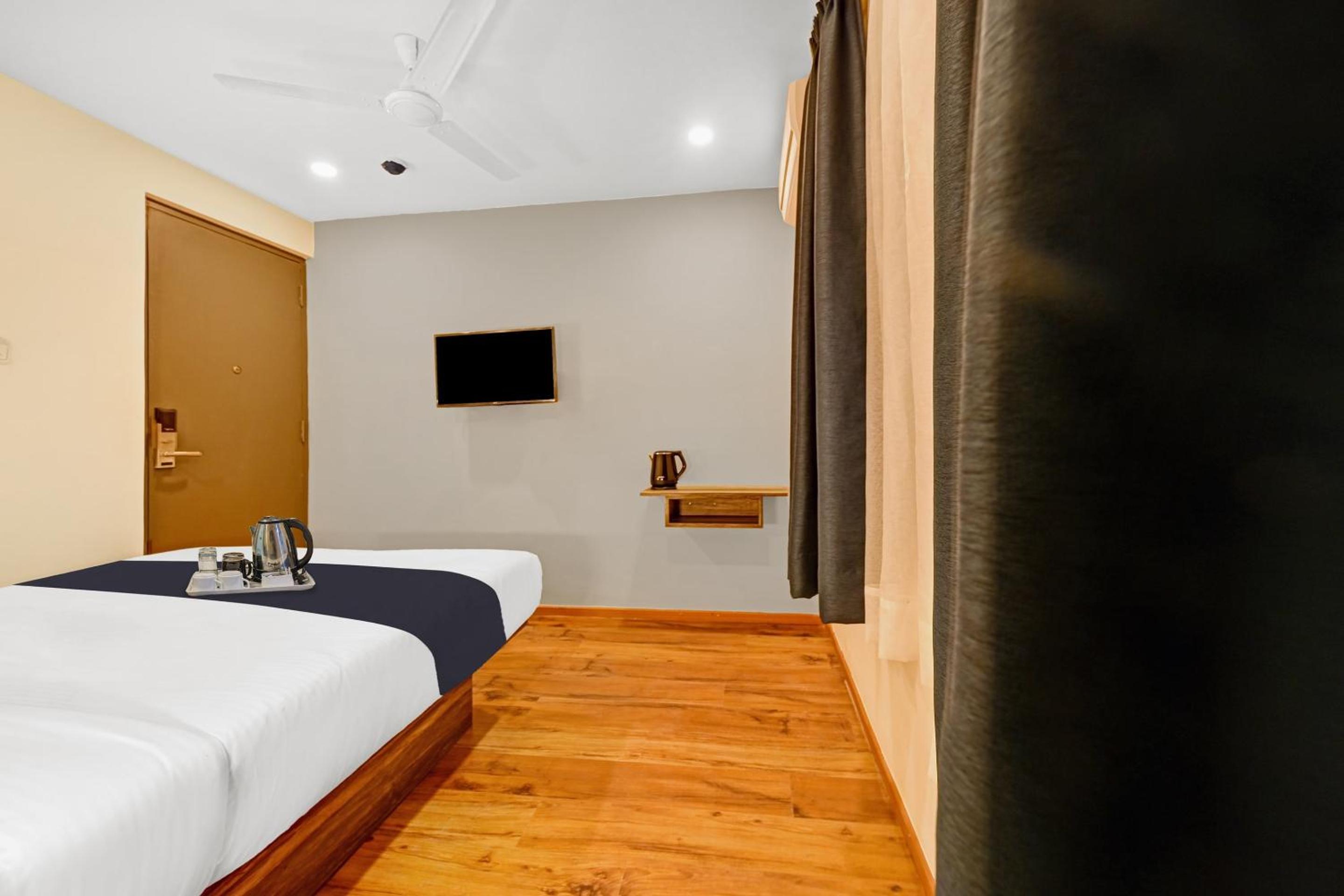 Standard Double Room photo 3