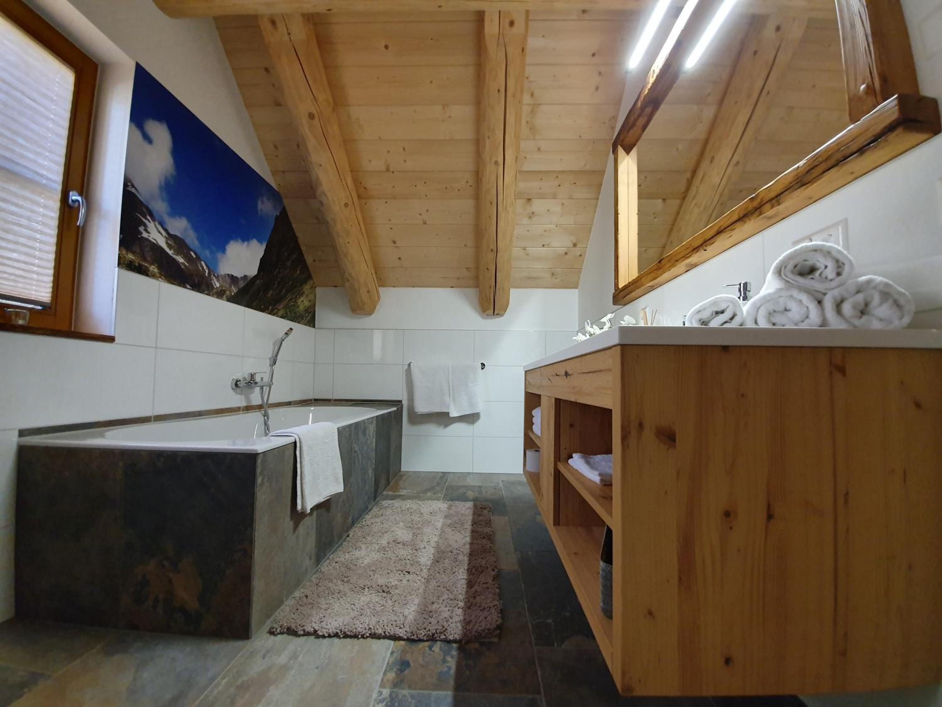 Chalet 1 photo 2