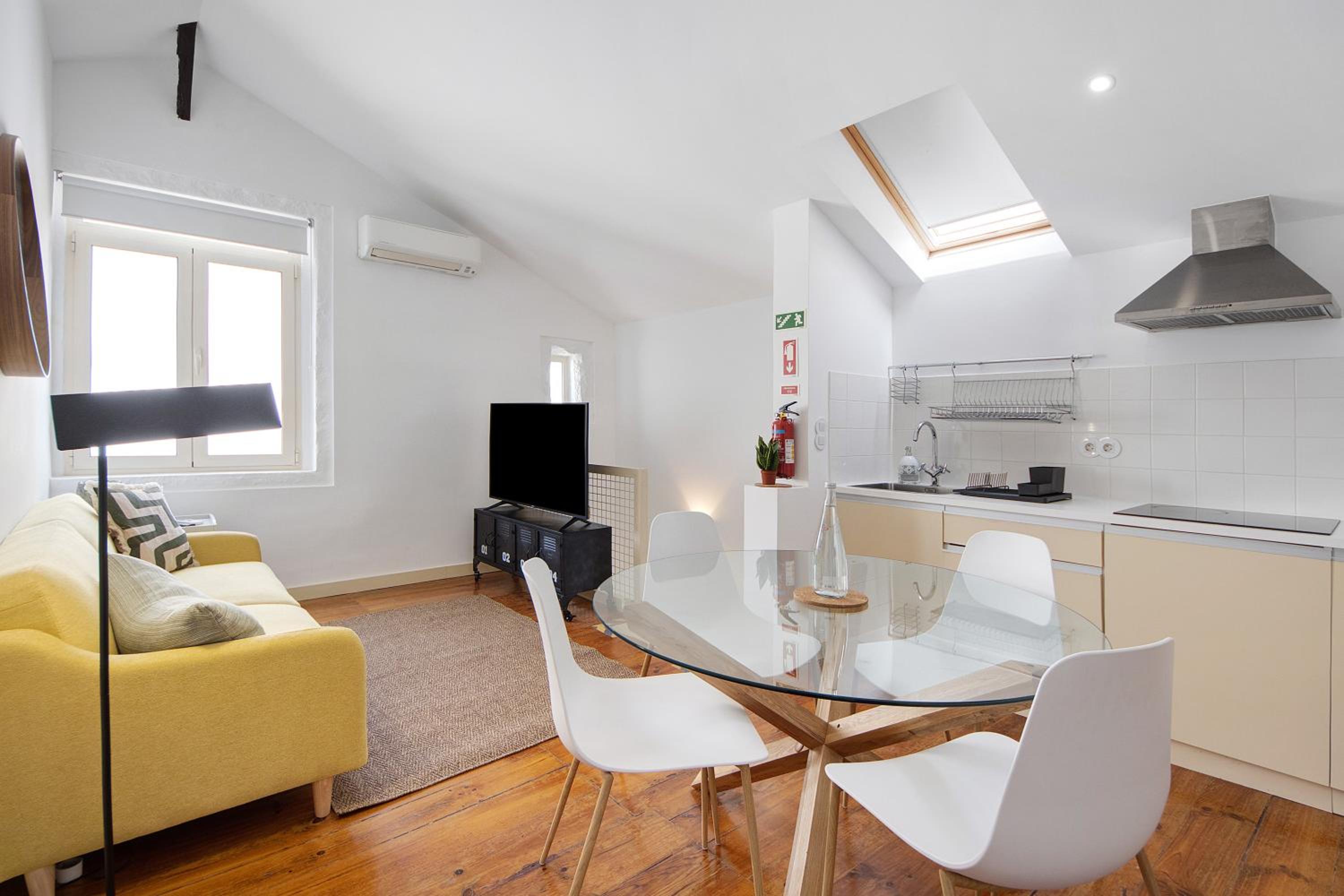 Superior One-Bedroom Apartment