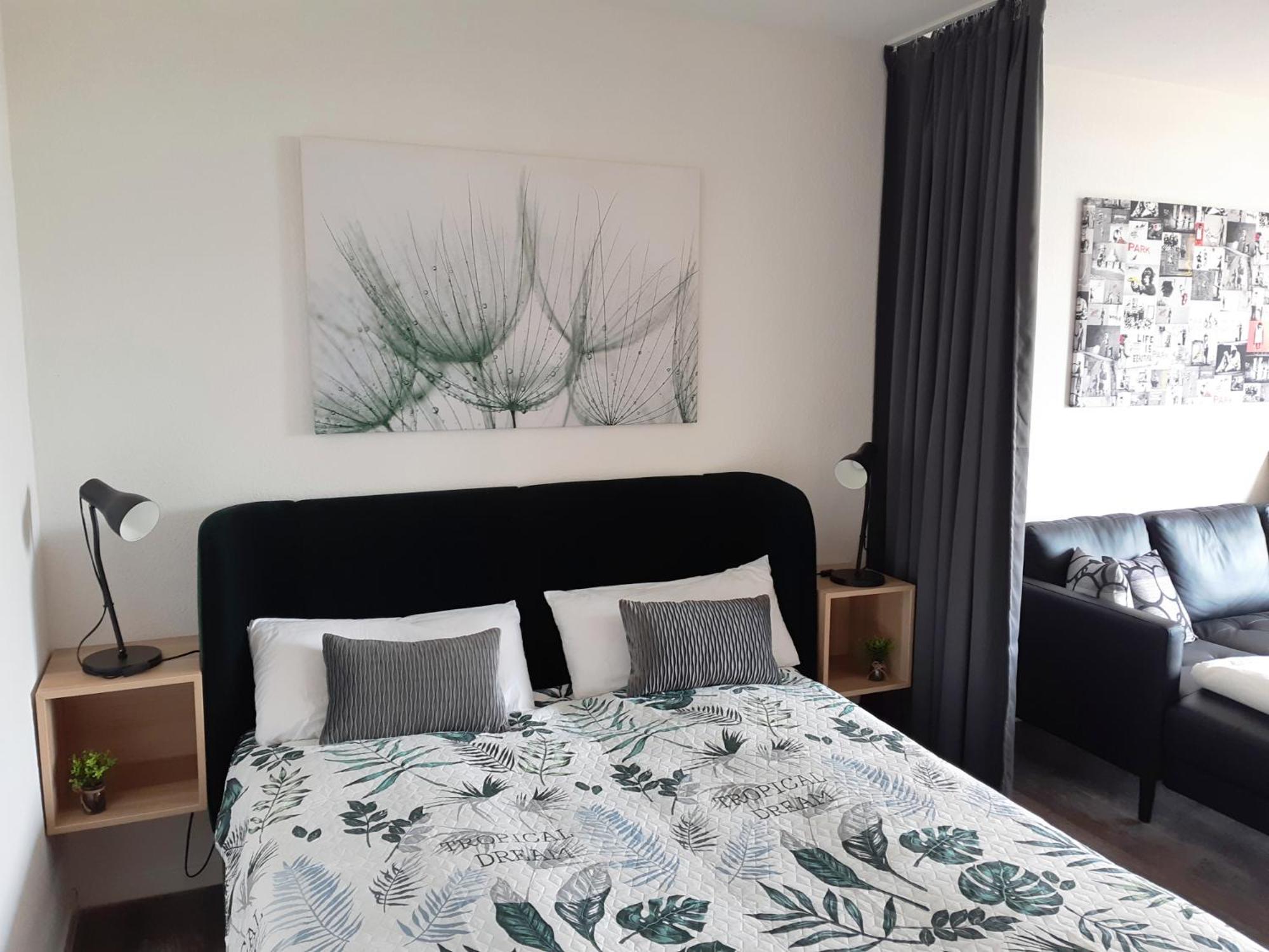 Apartment with Sea View photo 2