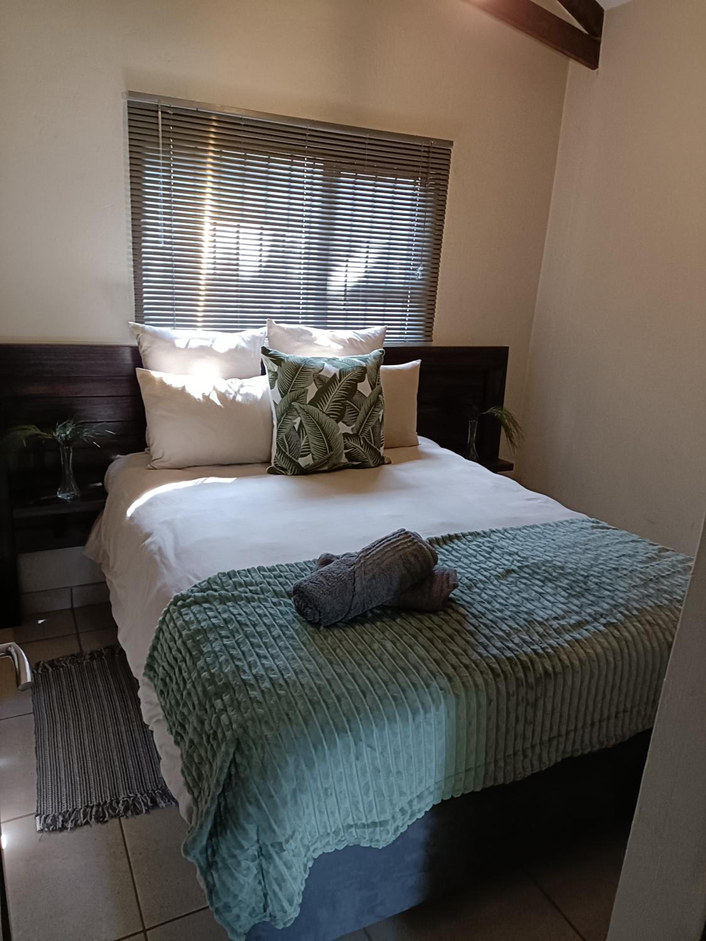 Two-Bedroom Chalet - Photo 5