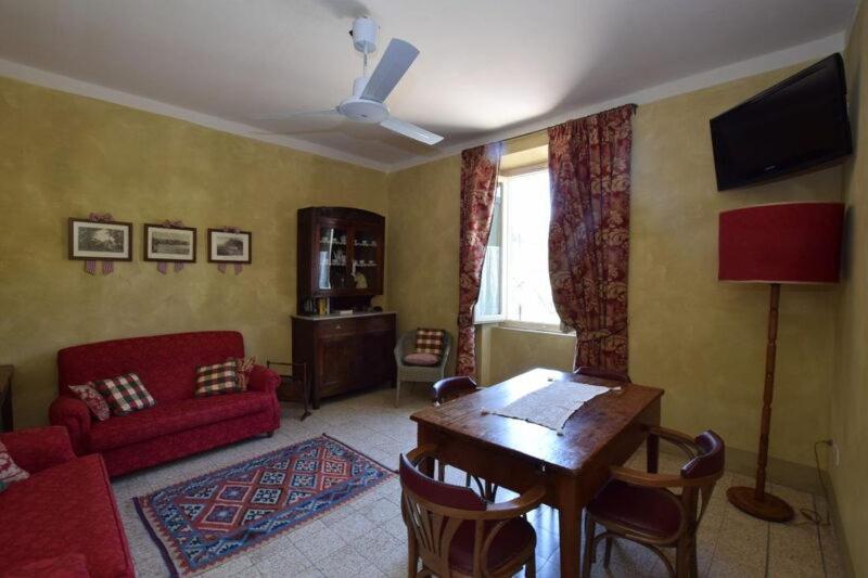 Two-Bedroom Apartment photo 2