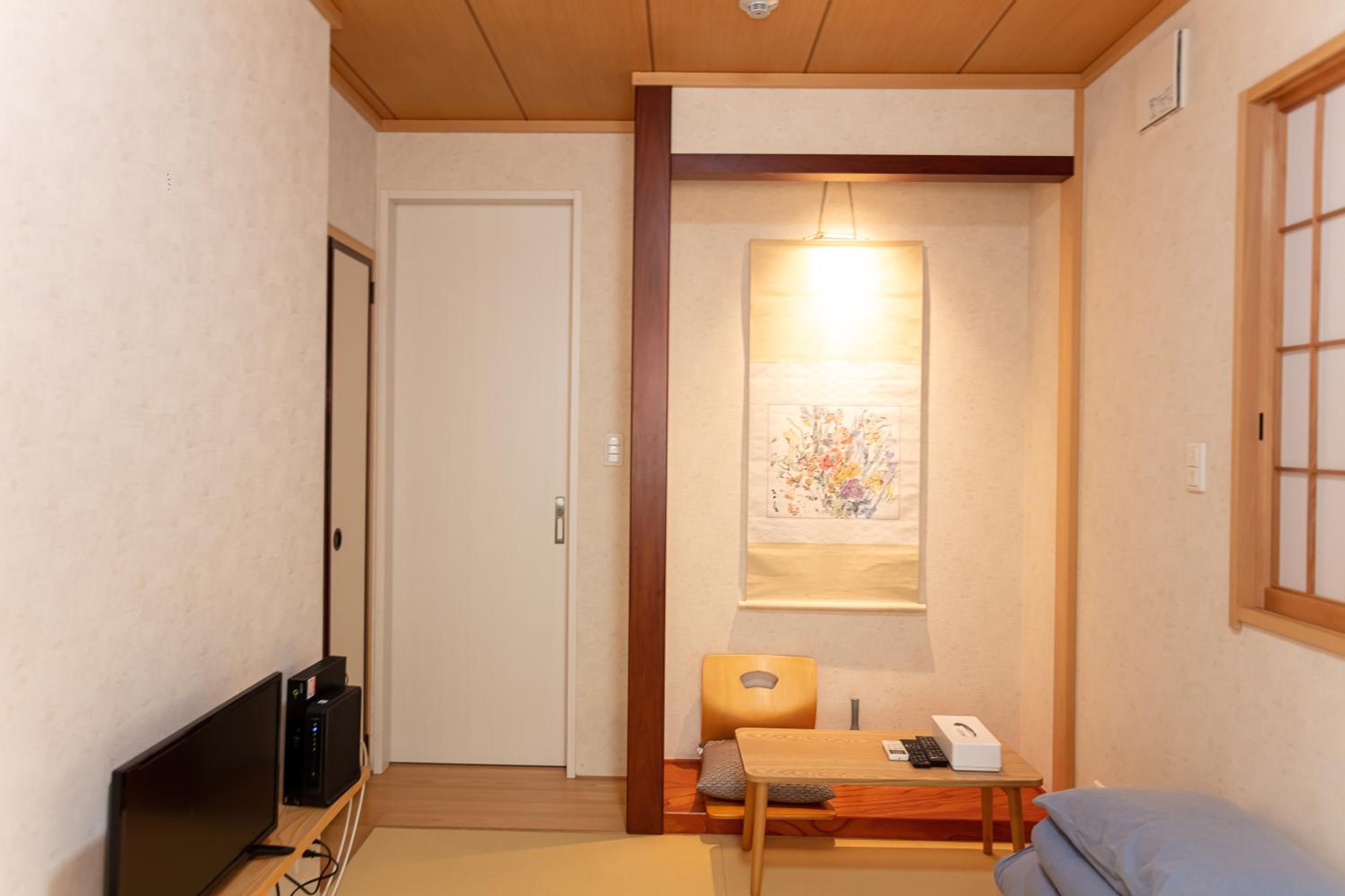 Apartment photo 2