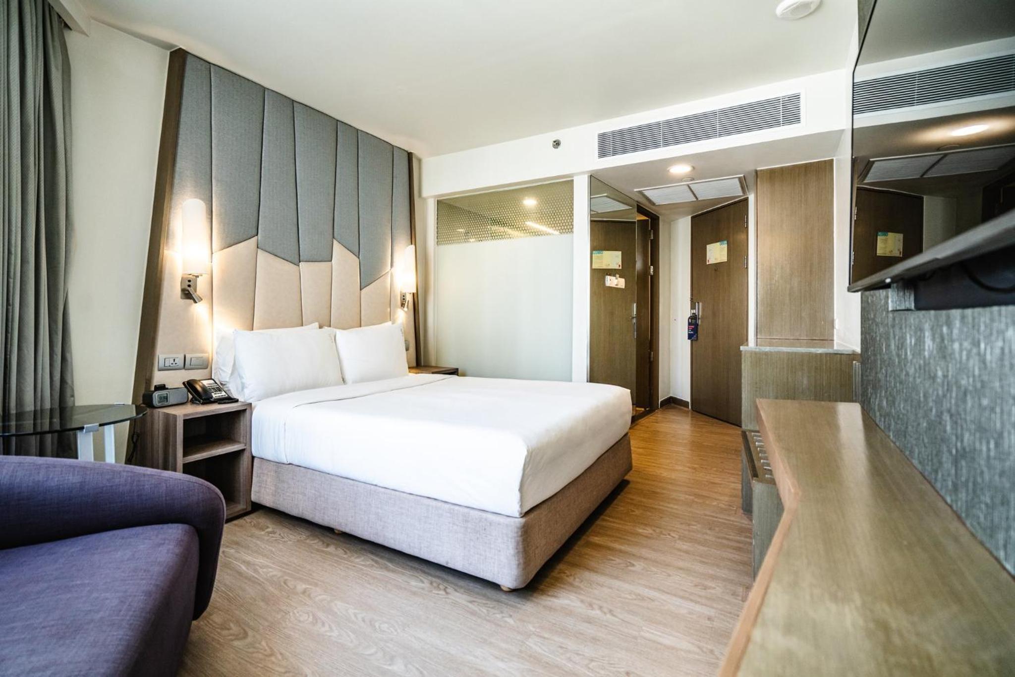 Standard Room with Free Breakfast photo 2